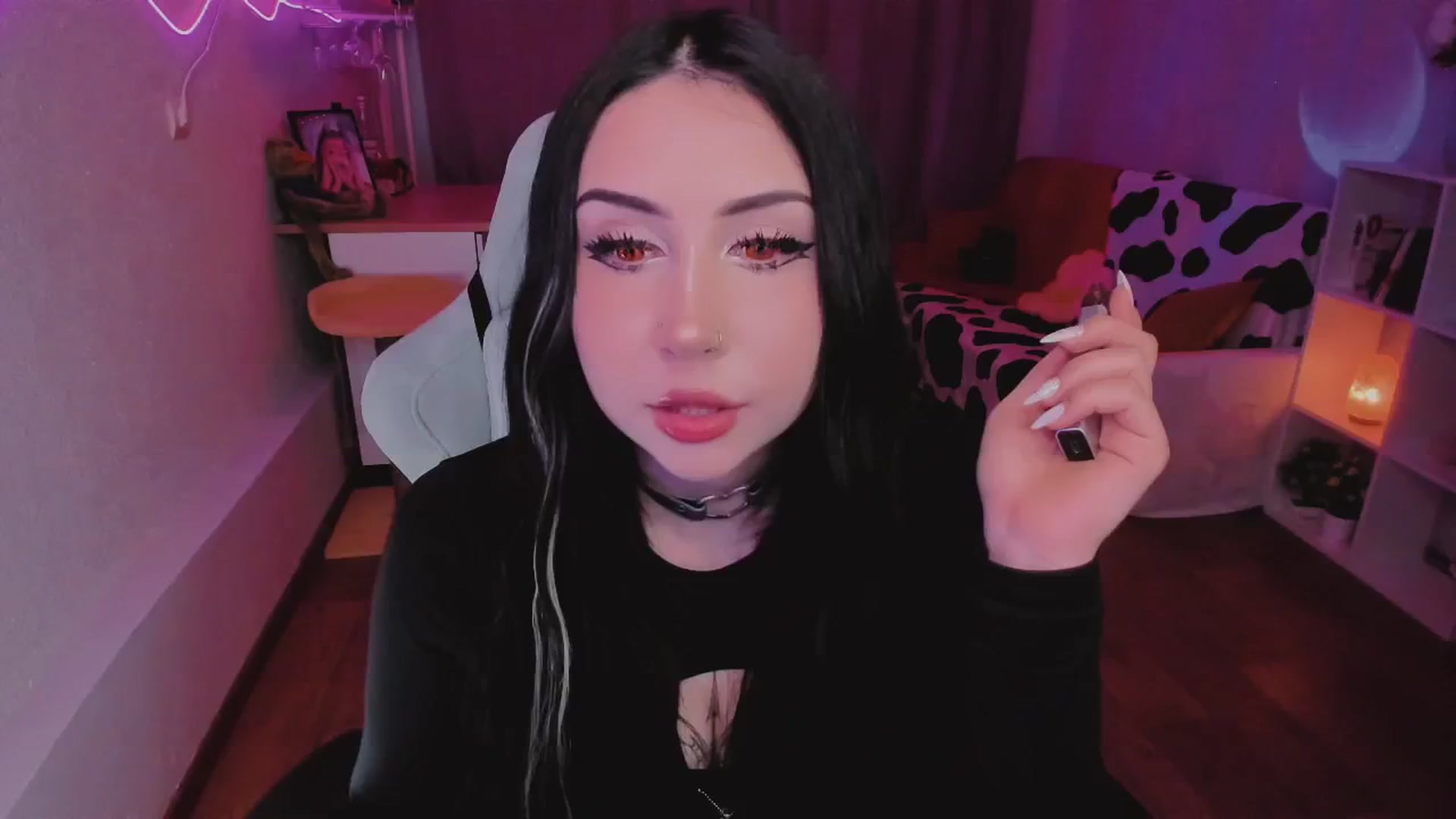 Gallery image thumbnail from KipaHimari's myfreecams stream on, 09/09/2024, 11:38 image 3 of 20