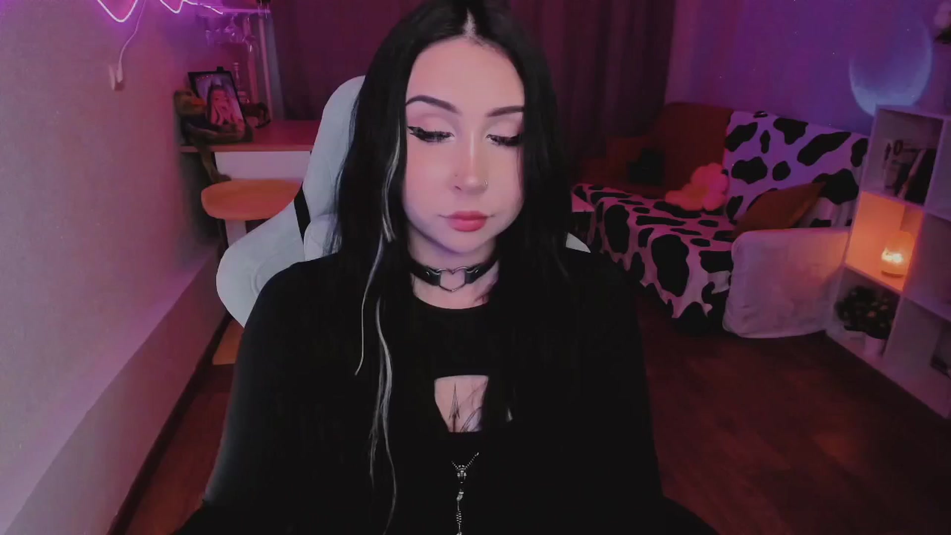 Gallery image thumbnail from KipaHimari's myfreecams stream on, 09/09/2024, 11:38 image 17 of 20