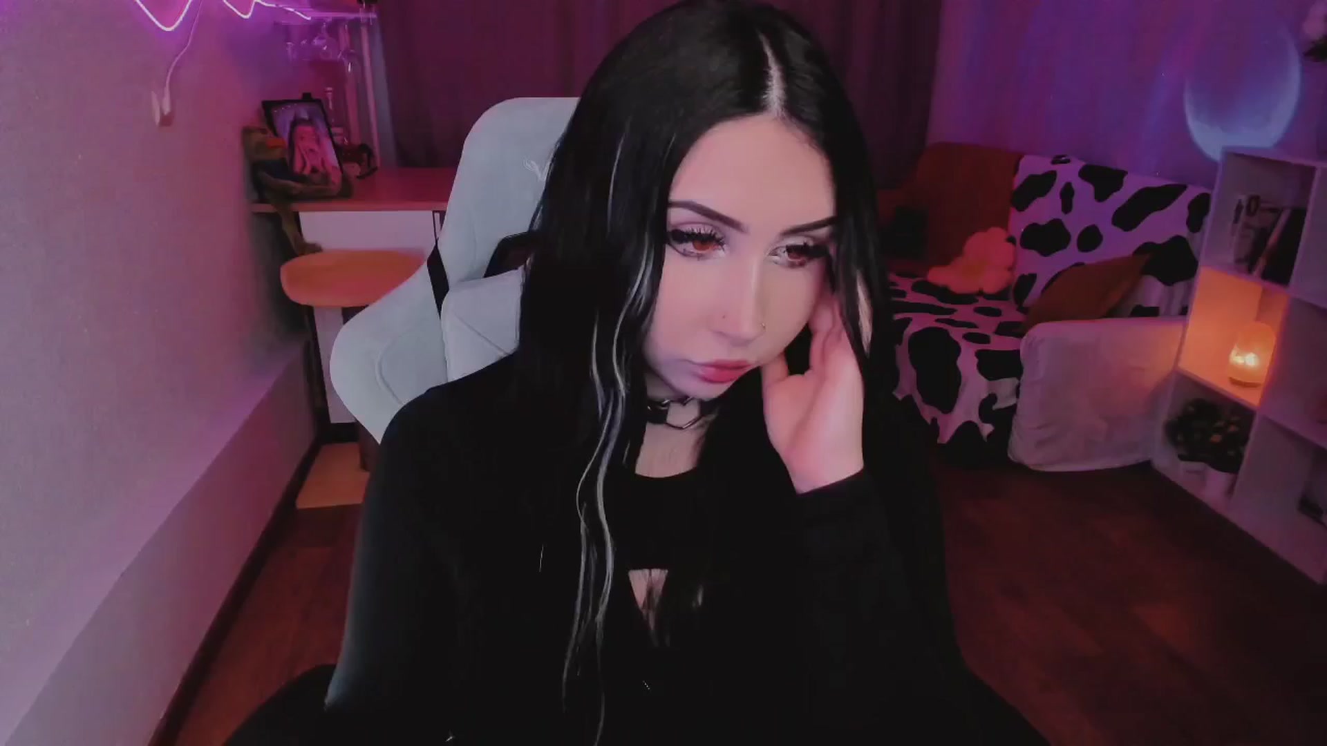 Gallery image thumbnail from KipaHimari's myfreecams stream on, 09/09/2024, 11:38 image 7 of 20
