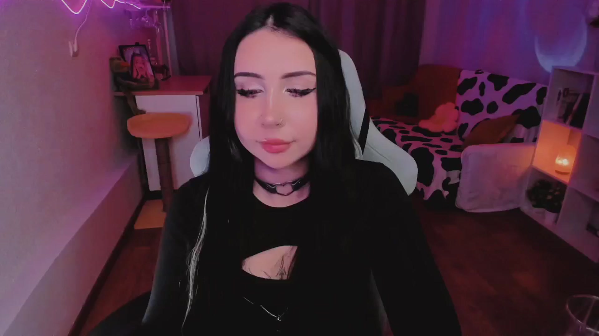 Gallery image thumbnail from KipaHimari's myfreecams stream on, 09/09/2024, 12:56 image 13 of 20