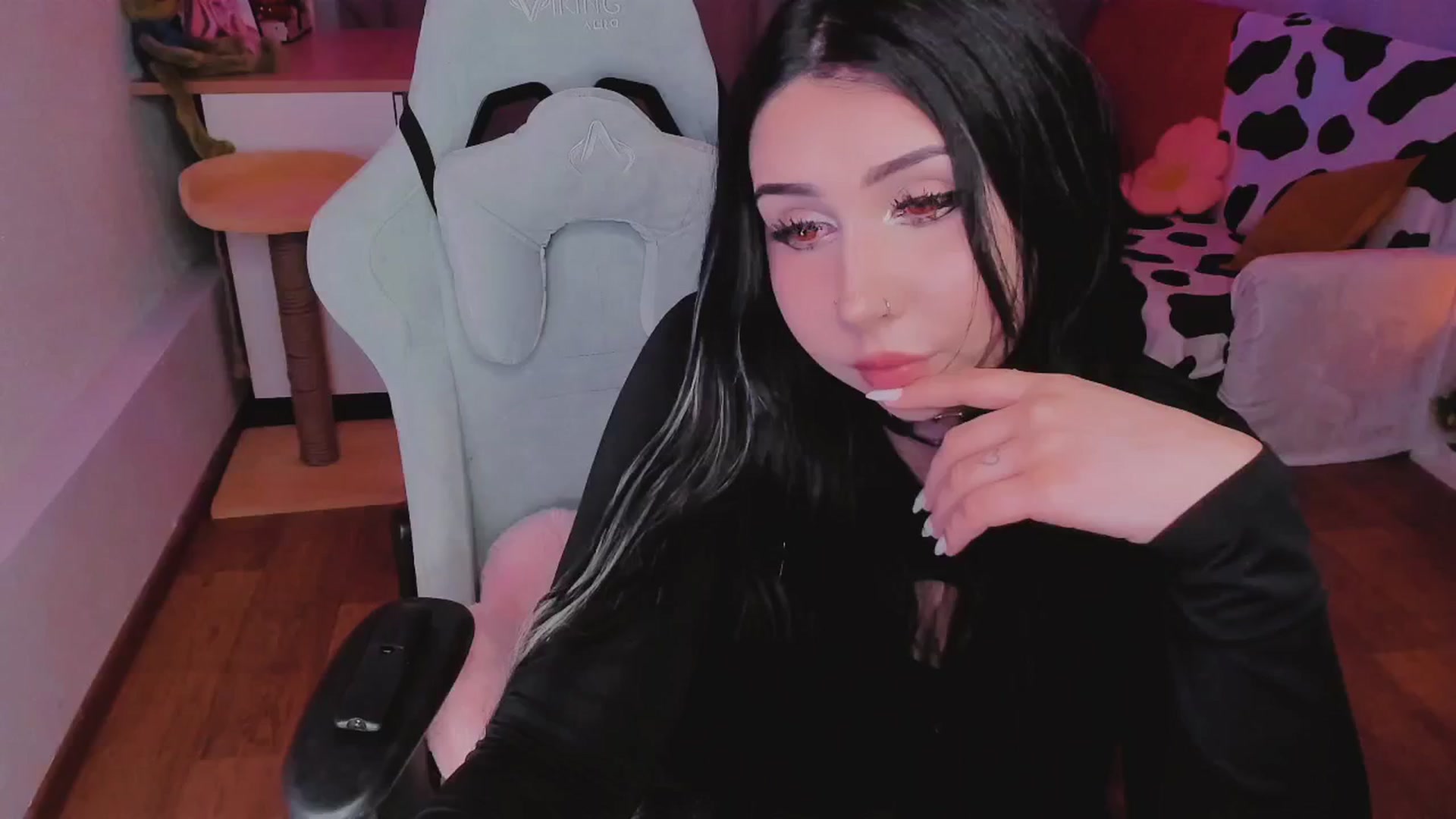 Gallery image thumbnail from KipaHimari's myfreecams stream on, 09/09/2024, 12:56 image 15 of 20