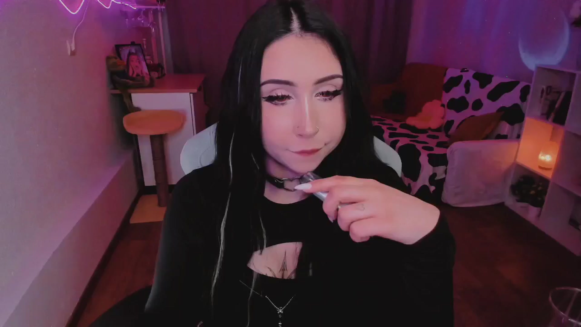 Gallery image thumbnail from KipaHimari's myfreecams stream on, 09/09/2024, 12:56 image 6 of 20