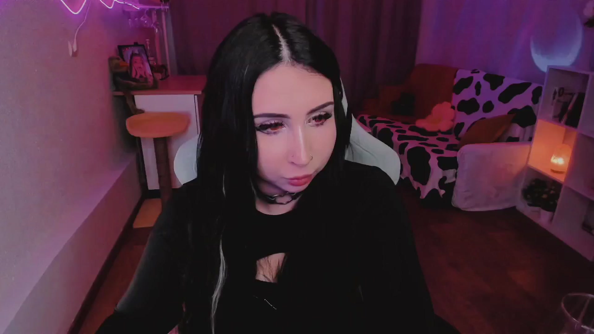 Gallery image thumbnail from KipaHimari's myfreecams stream on, 09/09/2024, 12:56 image 10 of 20