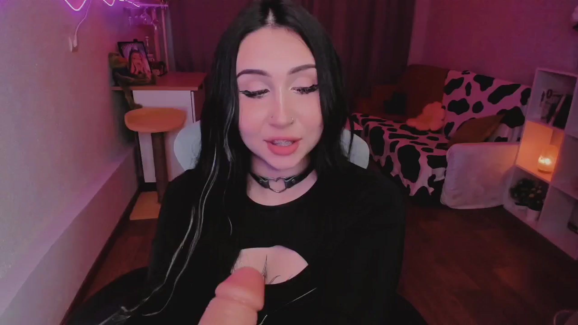 Gallery image thumbnail from KipaHimari's myfreecams stream on, 09/09/2024, 13:51 image 12 of 20