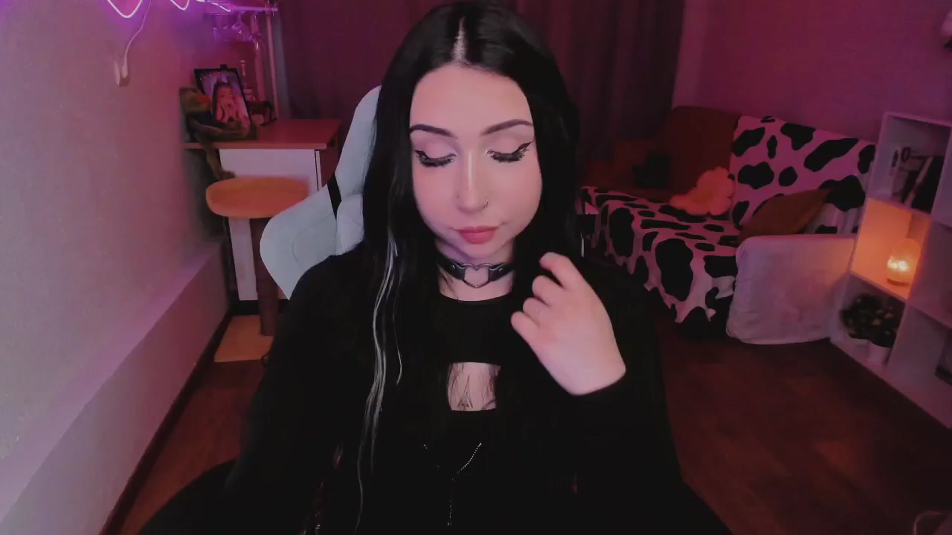 Gallery image thumbnail from KipaHimari's myfreecams stream on, 09/09/2024, 13:51 image 8 of 20