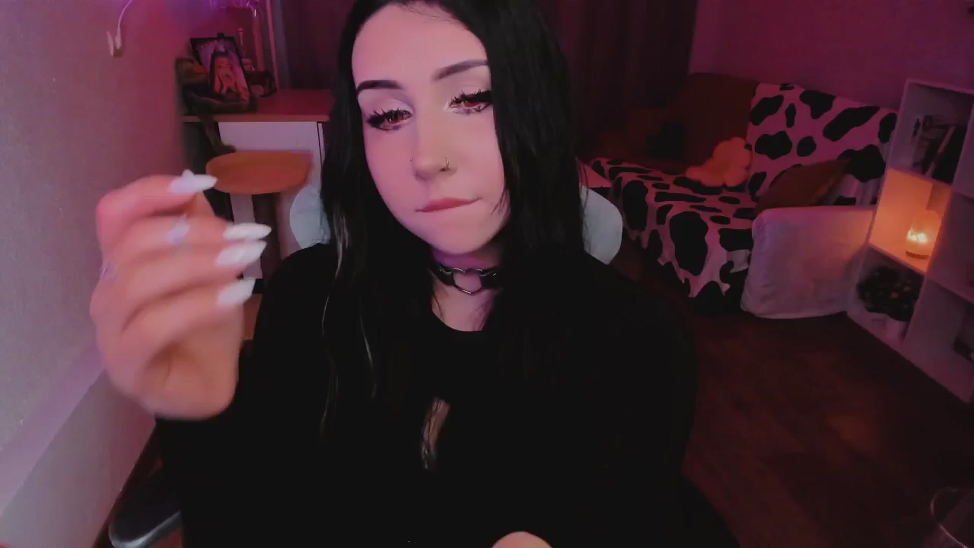 Gallery image thumbnail from KipaHimari's myfreecams stream on, 09/09/2024, 13:51 image 5 of 20