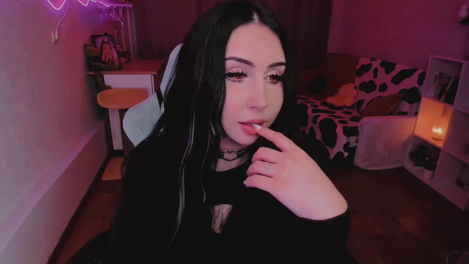 Gallery image thumbnail from KipaHimari's myfreecams stream on, 09/09/2024, 13:51 image 6 of 20