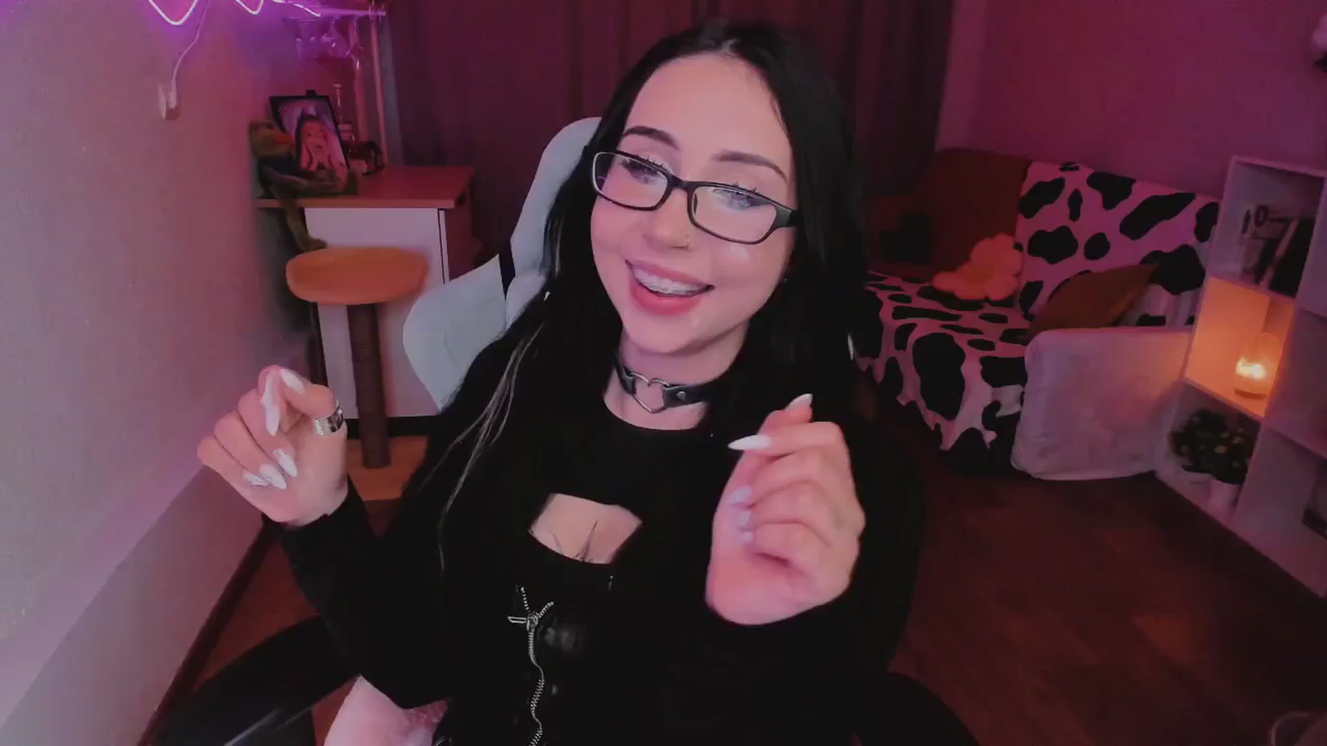 Gallery image thumbnail from KipaHimari's myfreecams stream on, 09/09/2024, 13:51 image 15 of 20