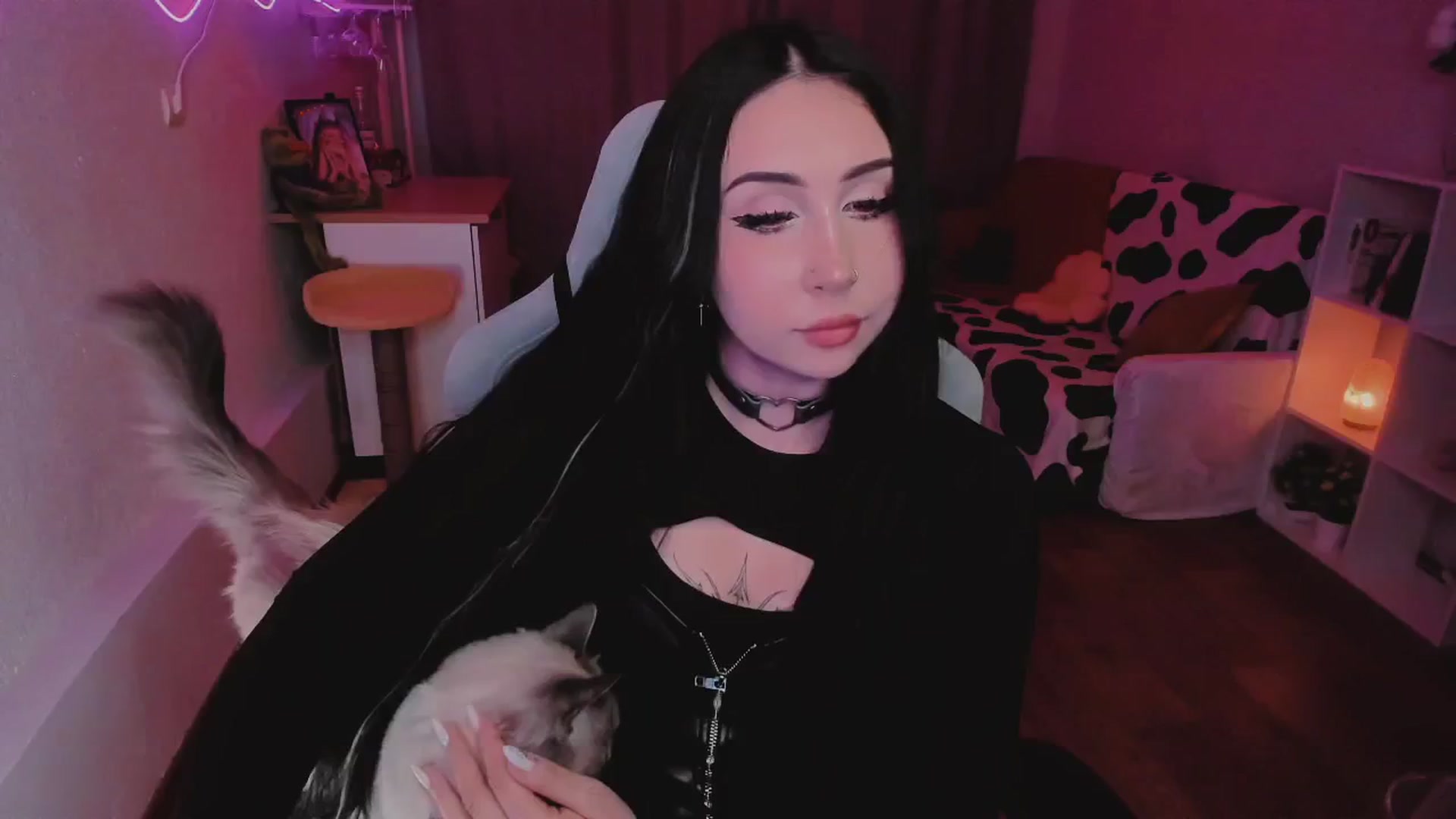 Gallery image thumbnail from KipaHimari's myfreecams stream on, 09/09/2024, 13:51 image 3 of 20