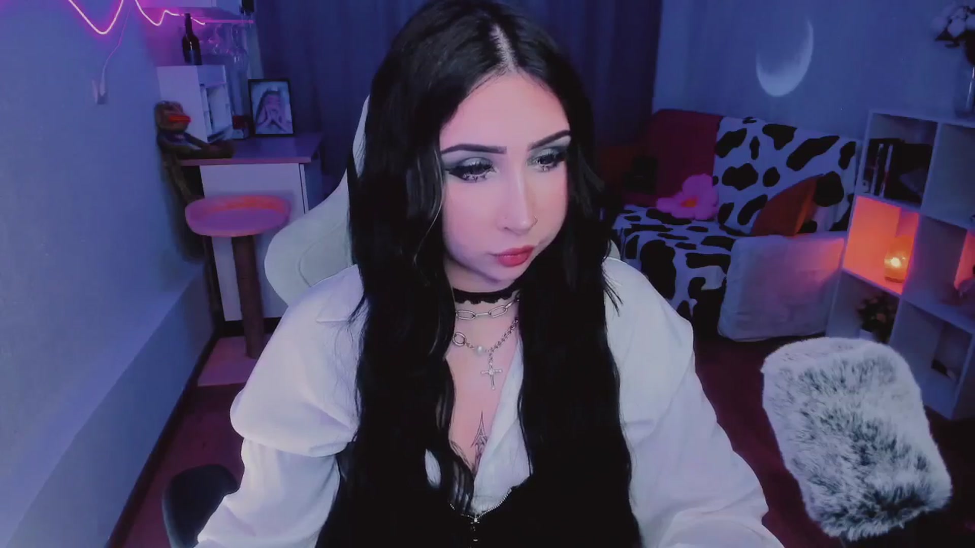 Gallery image thumbnail from KipaHimari's myfreecams stream on, 09/12/2024, 16:57 image 5 of 20