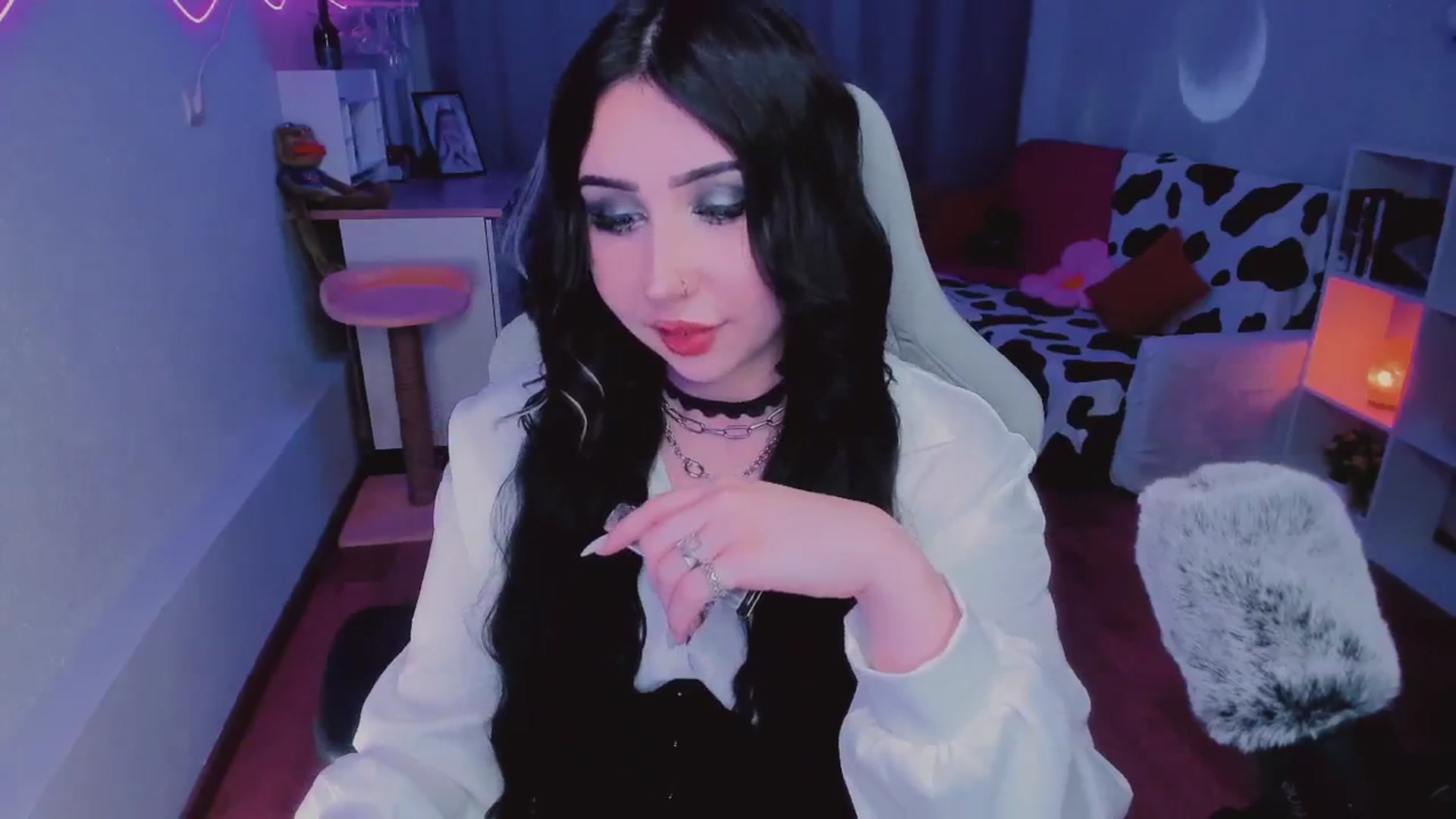 Gallery image thumbnail from KipaHimari's myfreecams stream on, 09/12/2024, 16:57 image 13 of 20