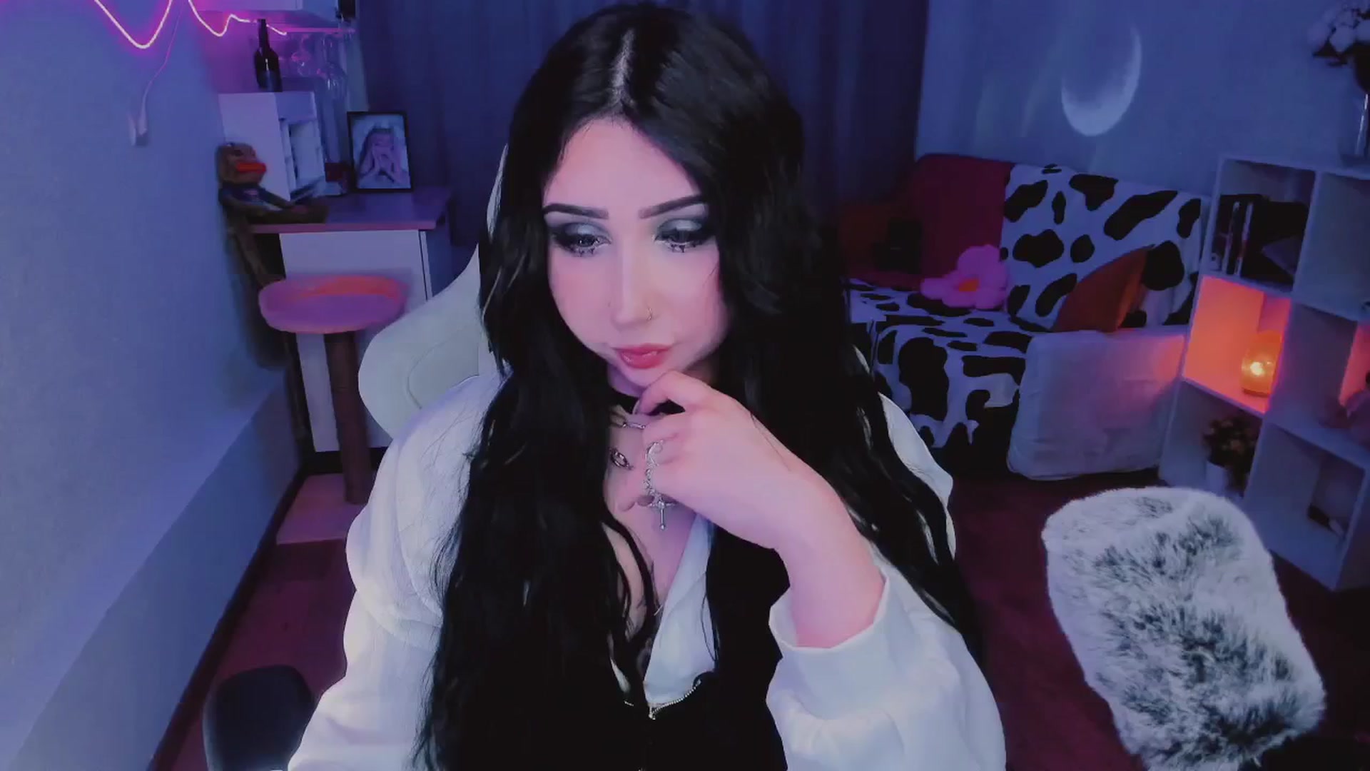 Gallery image thumbnail from KipaHimari's myfreecams stream on, 09/12/2024, 16:57 image 4 of 20