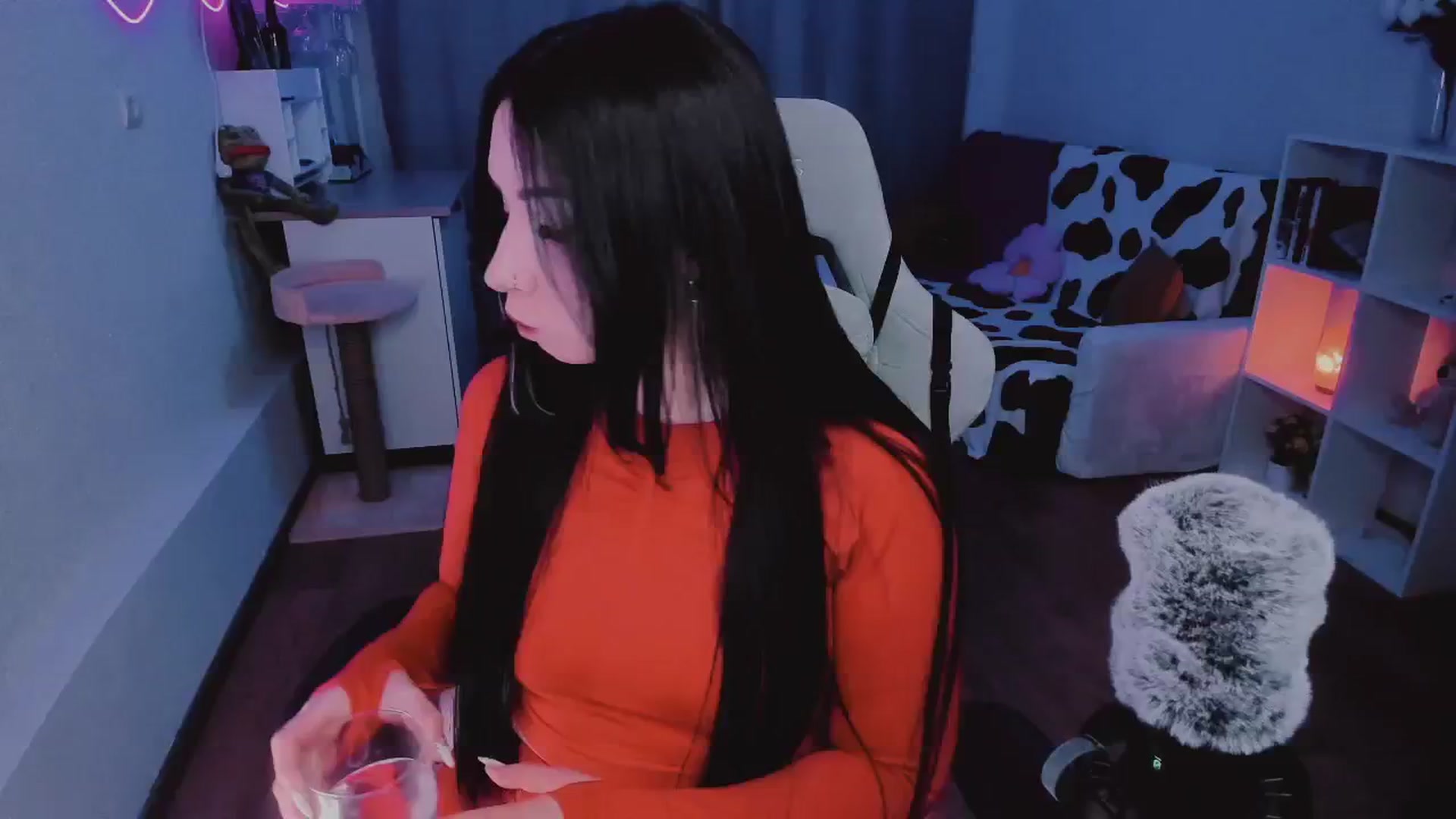 Gallery image thumbnail from KipaHimari's myfreecams stream on, 09/16/2024, 15:37 image 1 of 20
