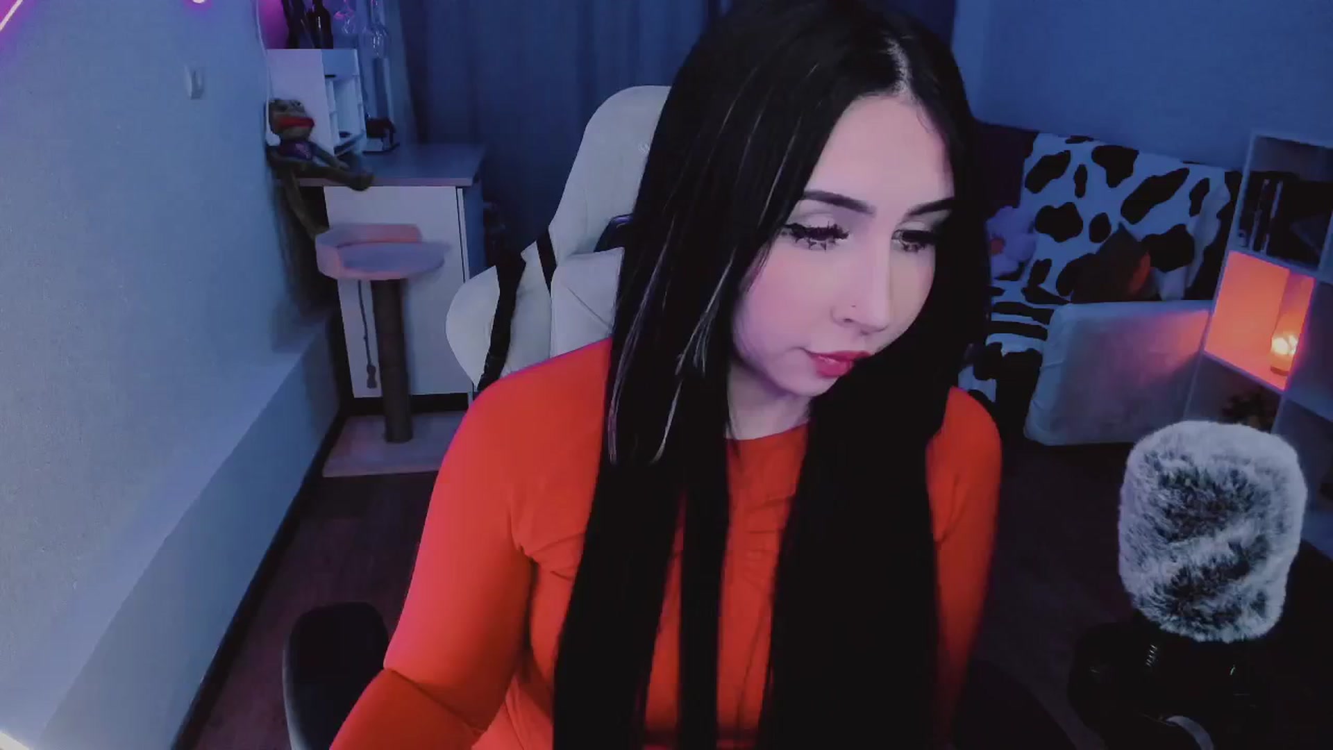Gallery image thumbnail from KipaHimari's myfreecams stream on, 09/16/2024, 15:37 image 14 of 20
