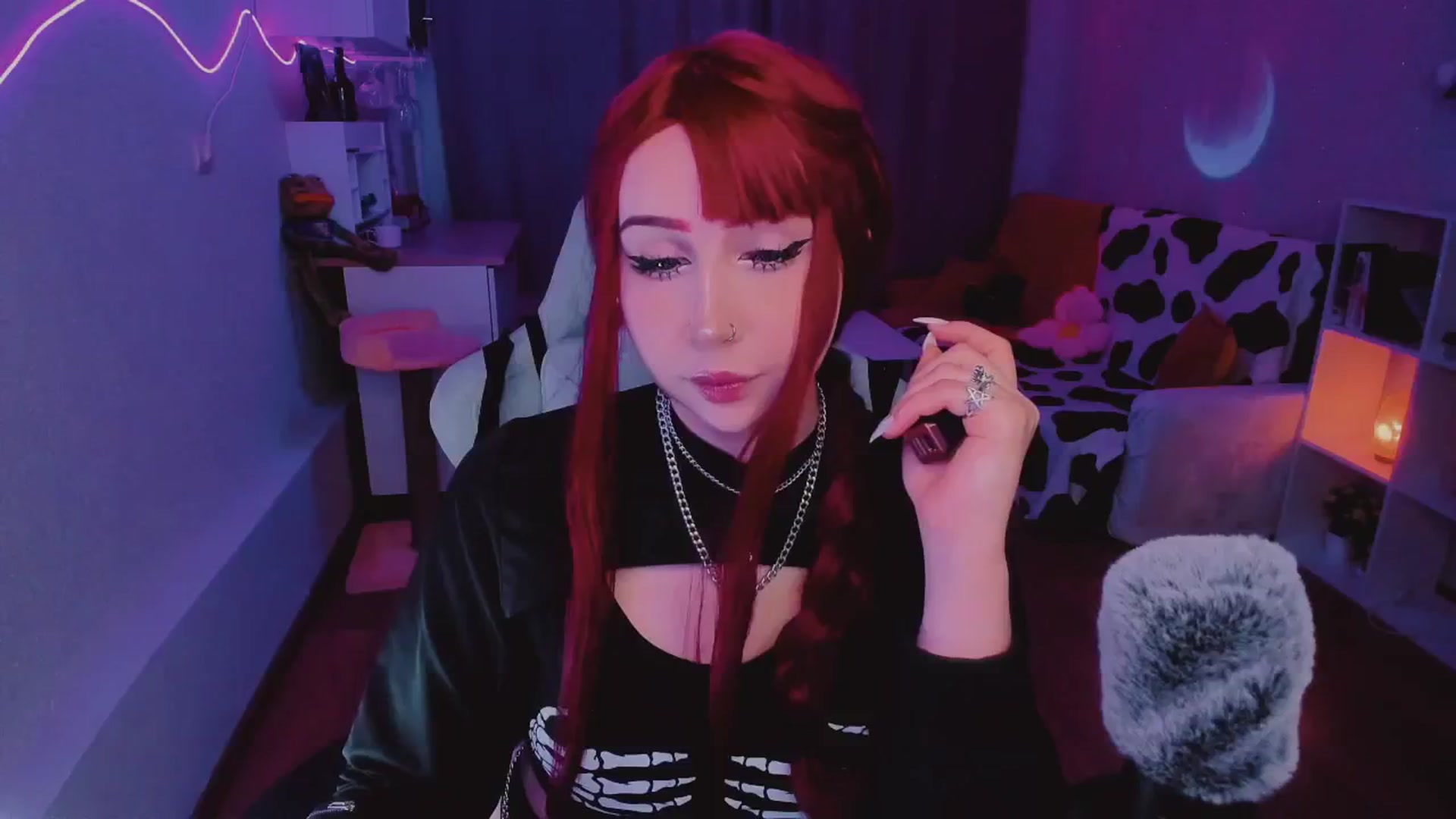 Gallery image thumbnail from KipaHimari's myfreecams stream on, 09/17/2024, 13:36 image 7 of 20