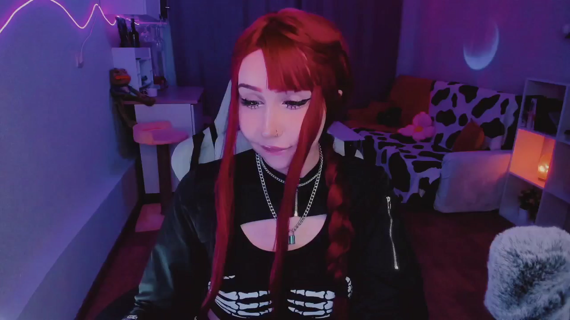 Gallery image thumbnail from KipaHimari's myfreecams stream on, 09/17/2024, 13:36 image 5 of 20