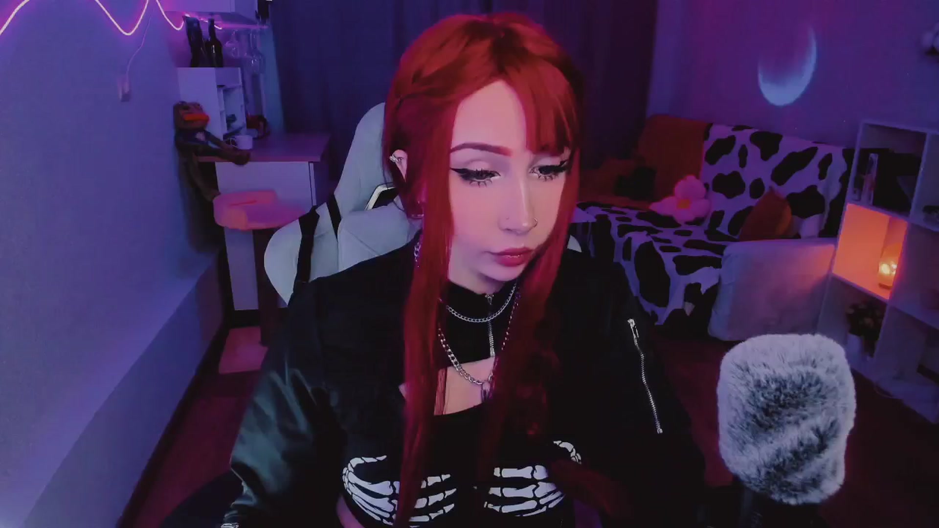 Gallery image thumbnail from KipaHimari's myfreecams stream on, 09/17/2024, 13:36 image 9 of 20