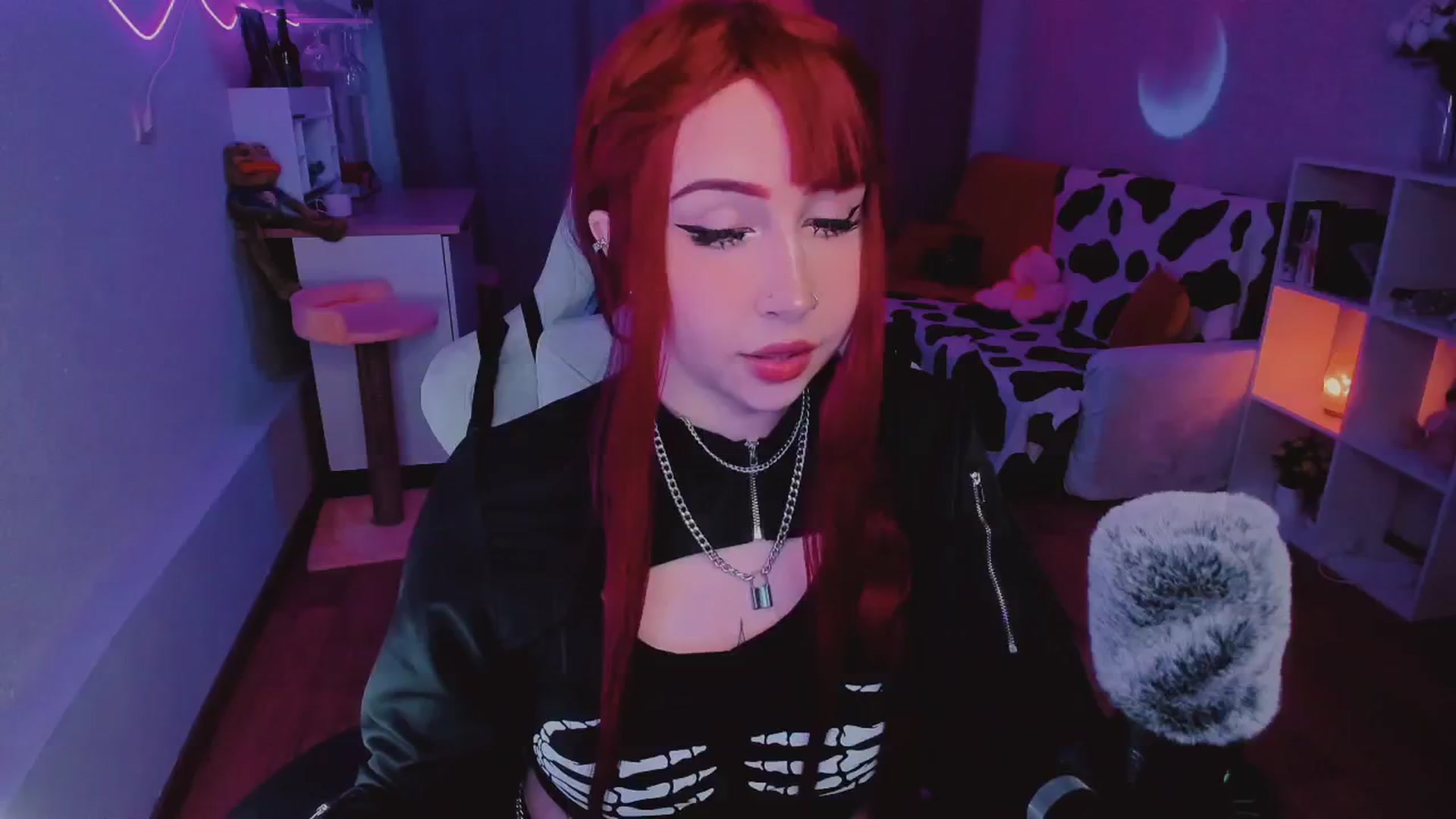 Gallery image thumbnail from KipaHimari's myfreecams stream on, 09/17/2024, 13:36 image 15 of 20