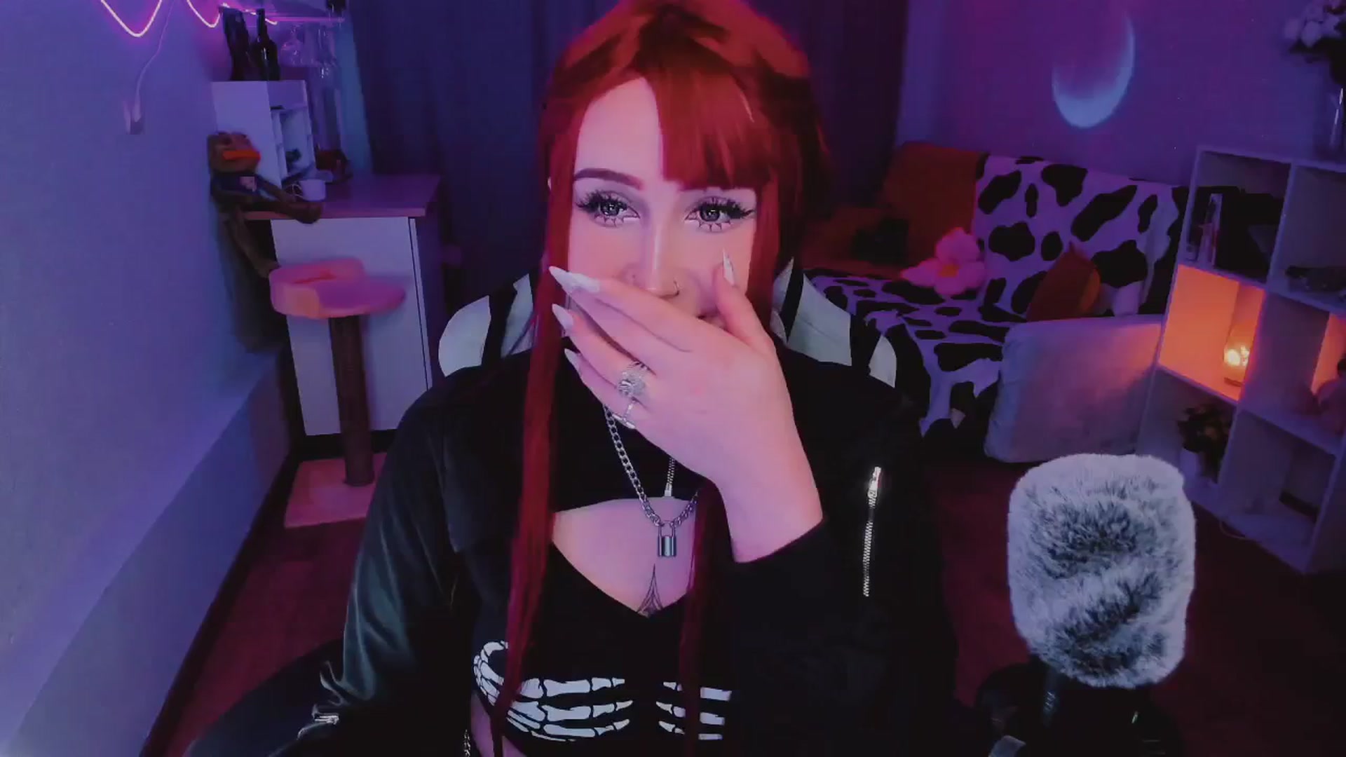 Gallery image thumbnail from KipaHimari's myfreecams stream on, 09/17/2024, 13:36 image 17 of 20