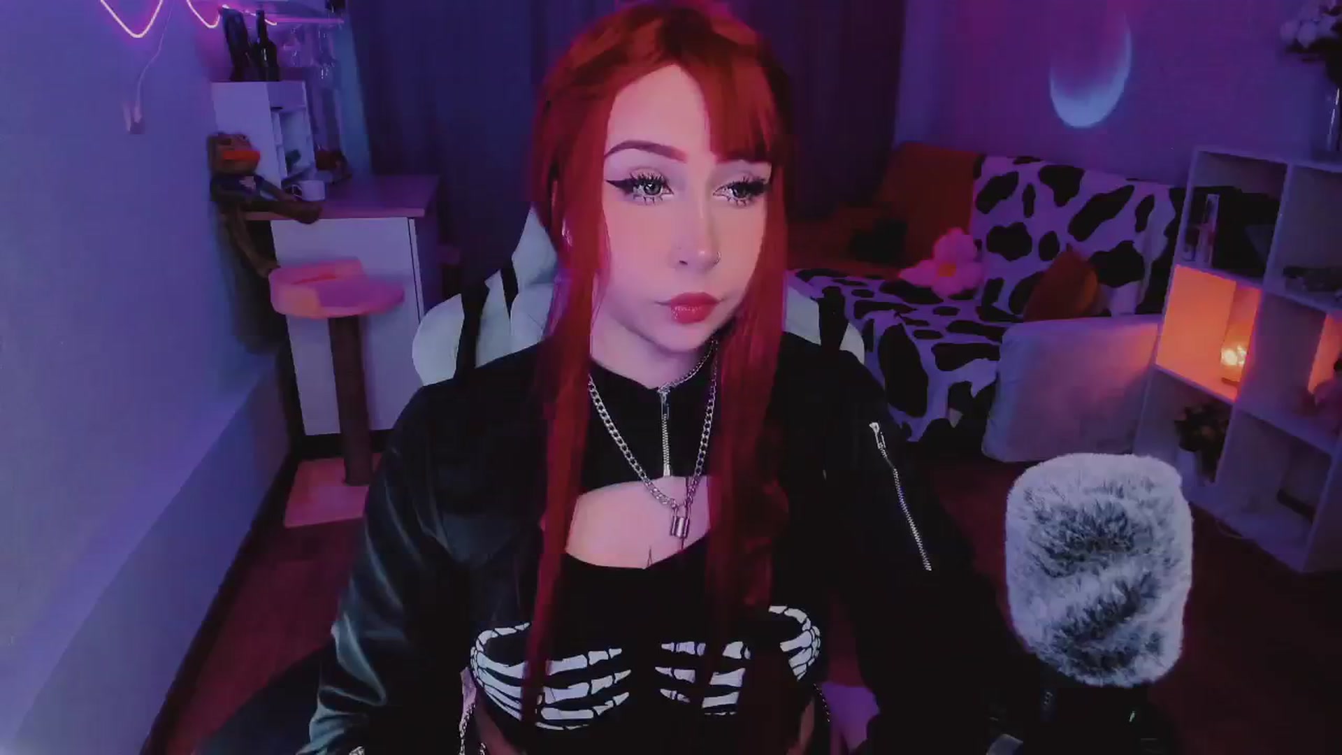Gallery image thumbnail from KipaHimari's myfreecams stream on, 09/17/2024, 13:36 image 19 of 20
