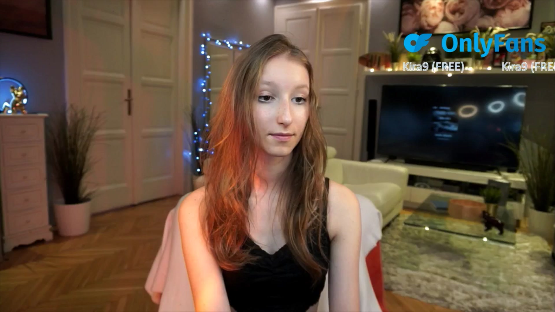Gallery image thumbnail from Kira9's myfreecams stream on, 08/28/2025, 18:26 image 8 of 20