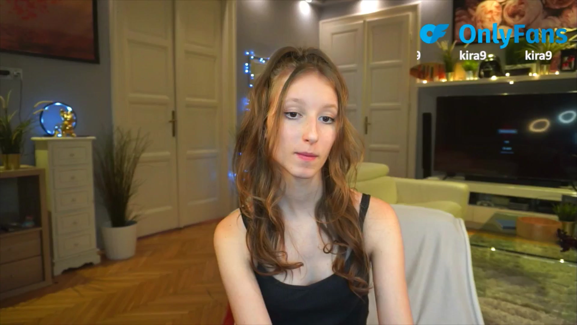 Gallery image thumbnail from Kira9's myfreecams stream on, 08/31/2025, 18:42 image 20 of 20