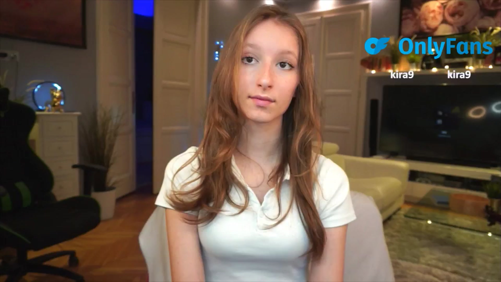 Gallery image thumbnail from Kira9's myfreecams stream on, 09/04/2025, 18:06 image 2 of 20