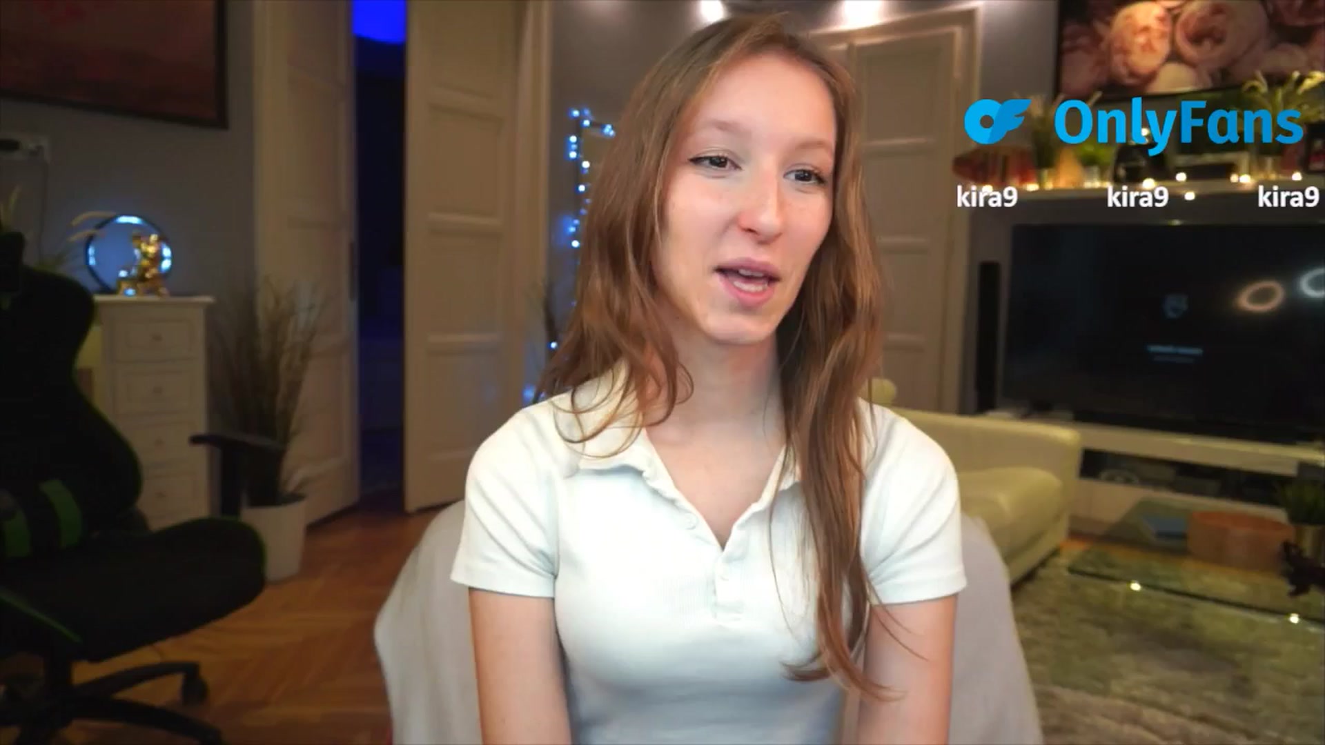 Gallery image thumbnail from Kira9's myfreecams stream on, 09/04/2025, 18:06 image 19 of 20