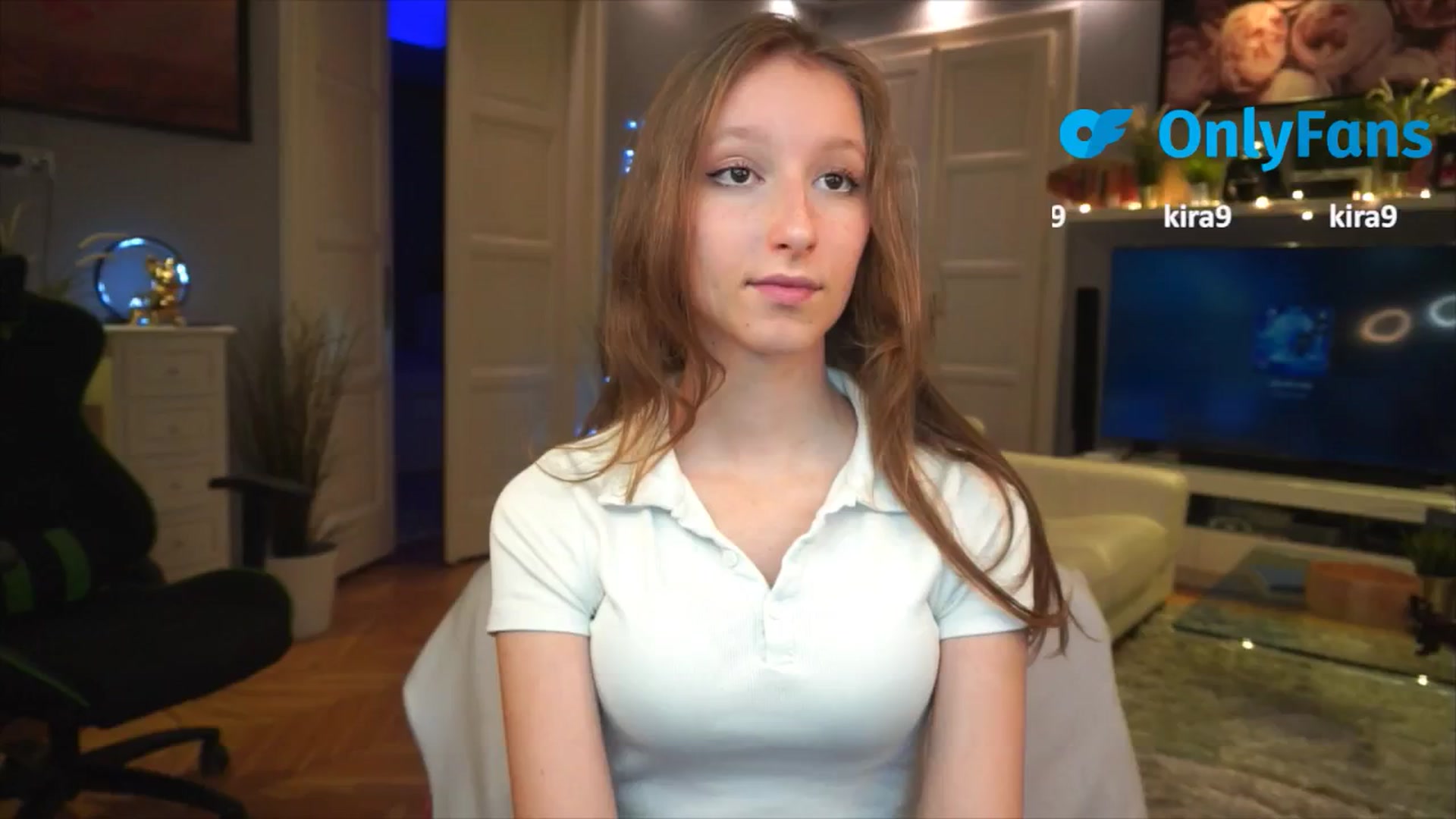 Gallery image thumbnail from Kira9's myfreecams stream on, 09/04/2025, 18:06 image 6 of 20