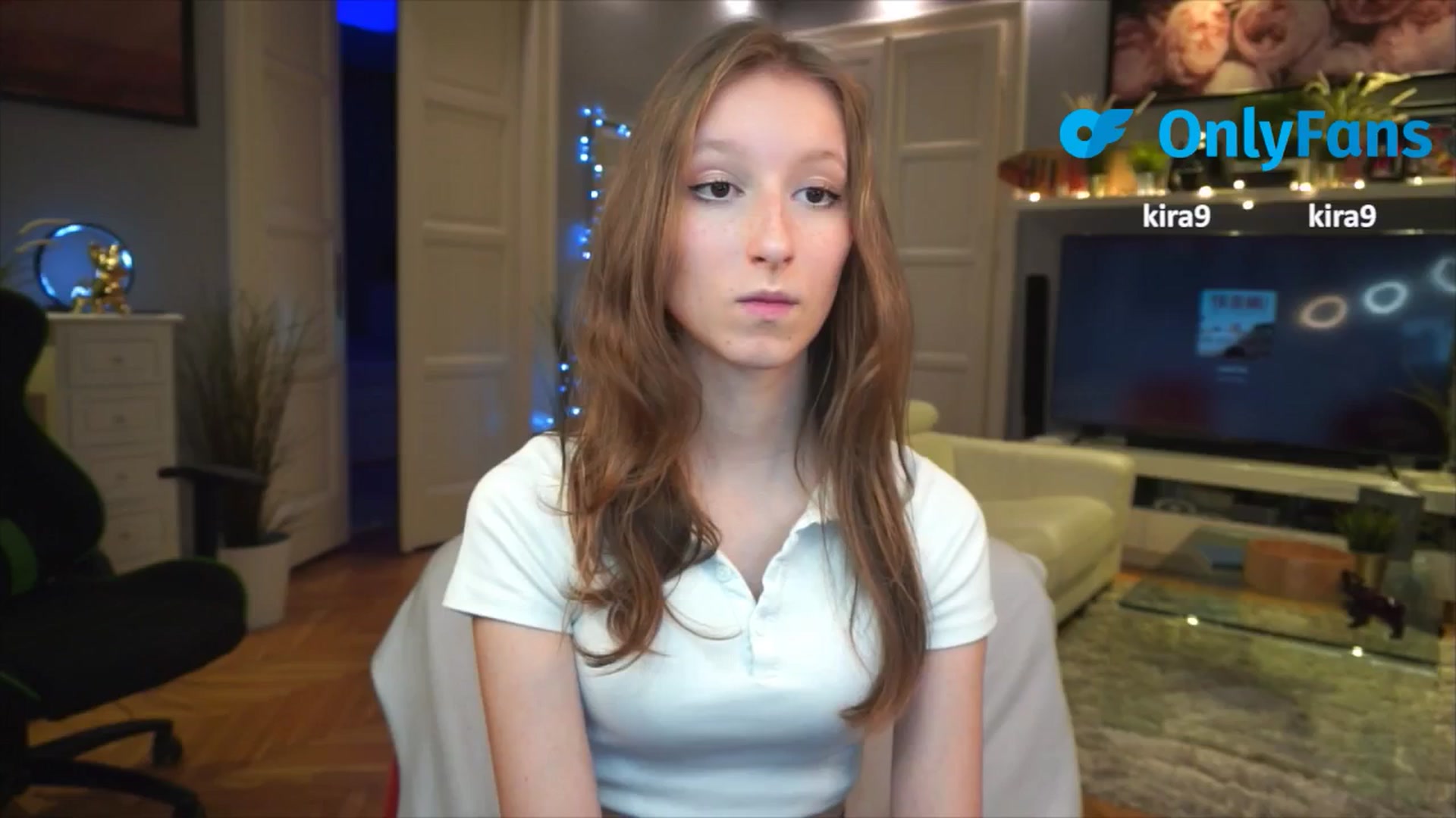Gallery image thumbnail from Kira9's myfreecams stream on, 09/04/2025, 18:27 image 9 of 20