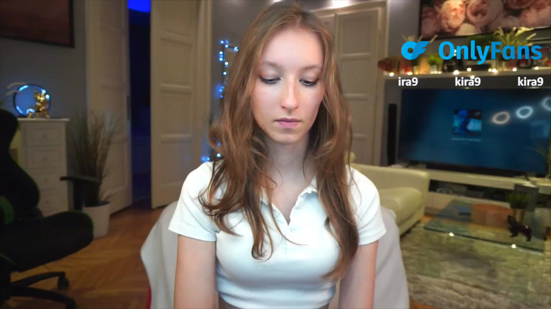 Gallery image thumbnail from Kira9's myfreecams stream on, 09/04/2025, 18:27 image 5 of 20