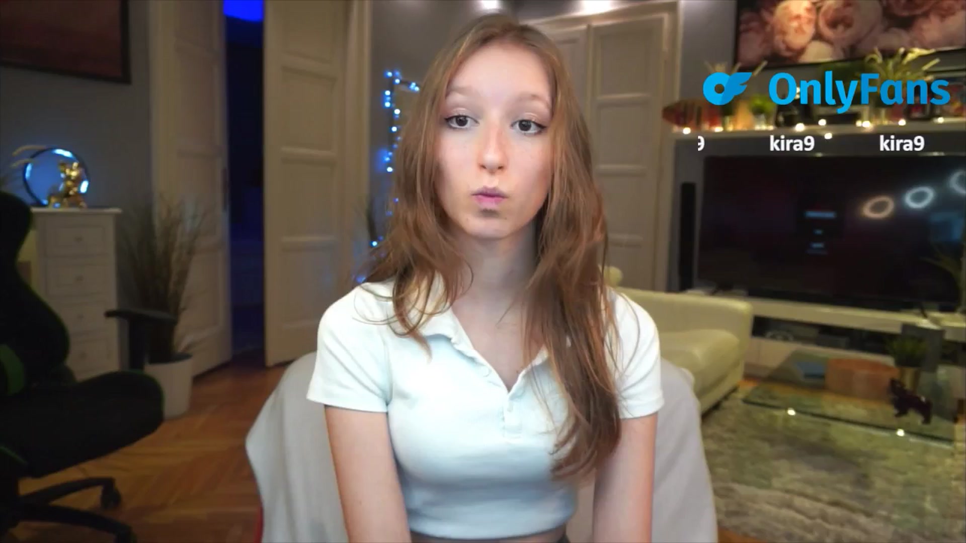 Gallery image thumbnail from Kira9's myfreecams stream on, 09/04/2025, 18:27 image 19 of 20
