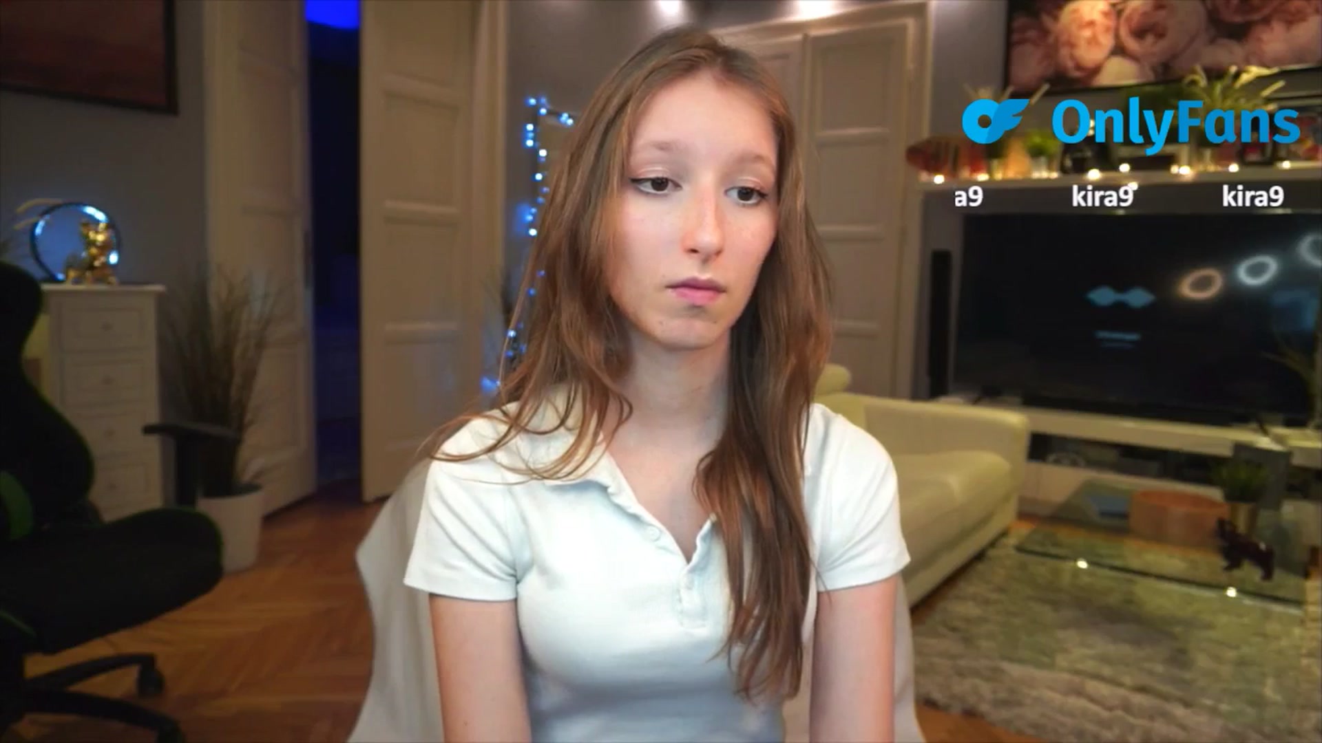 Gallery image thumbnail from Kira9's myfreecams stream on, 09/04/2025, 19:05 image 14 of 20
