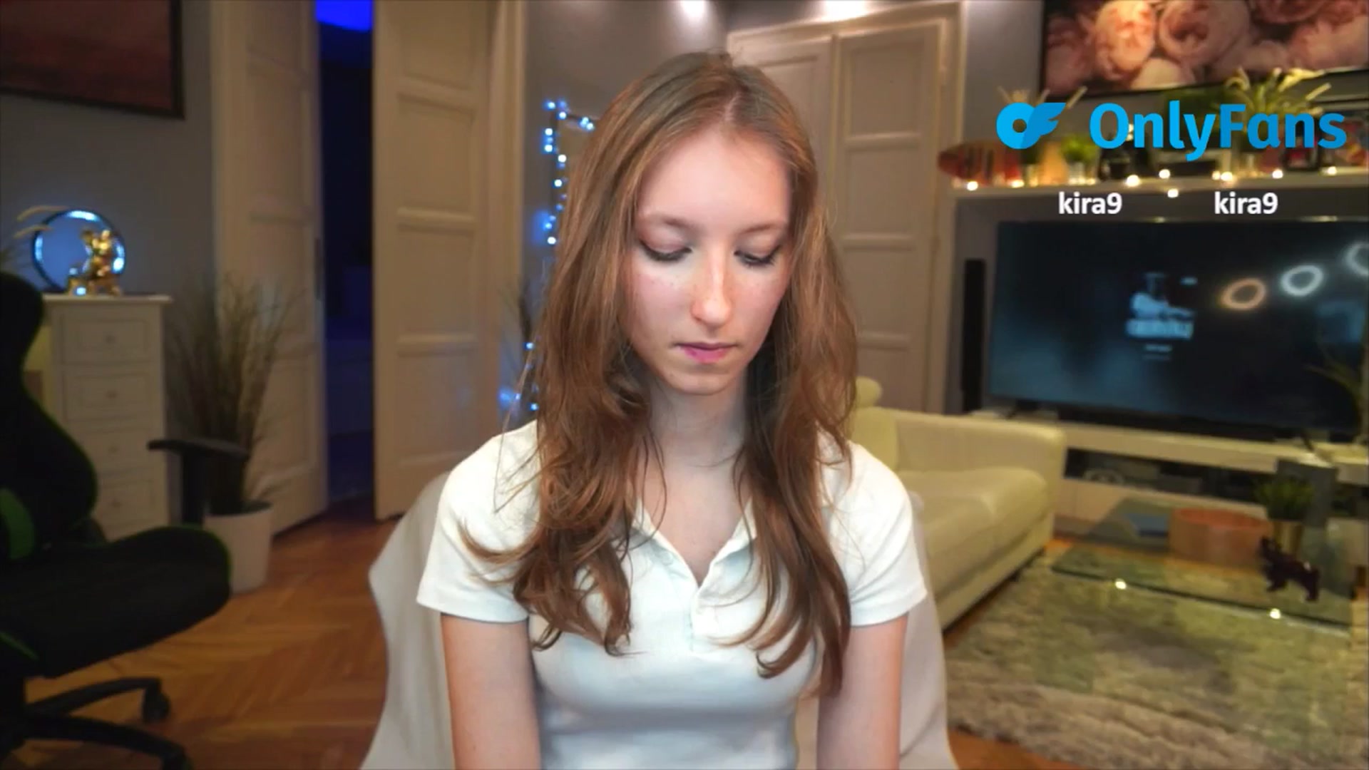 Gallery image thumbnail from Kira9's myfreecams stream on, 09/04/2025, 19:05 image 20 of 20