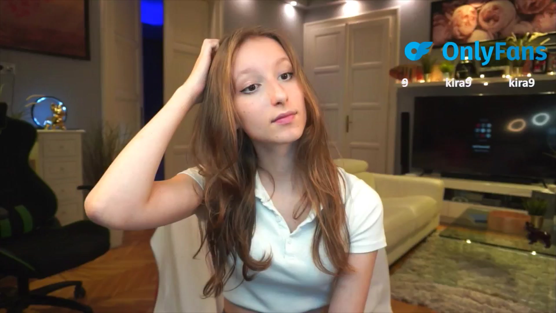 Gallery image thumbnail from Kira9's myfreecams stream on, 09/04/2025, 20:26 image 2 of 20