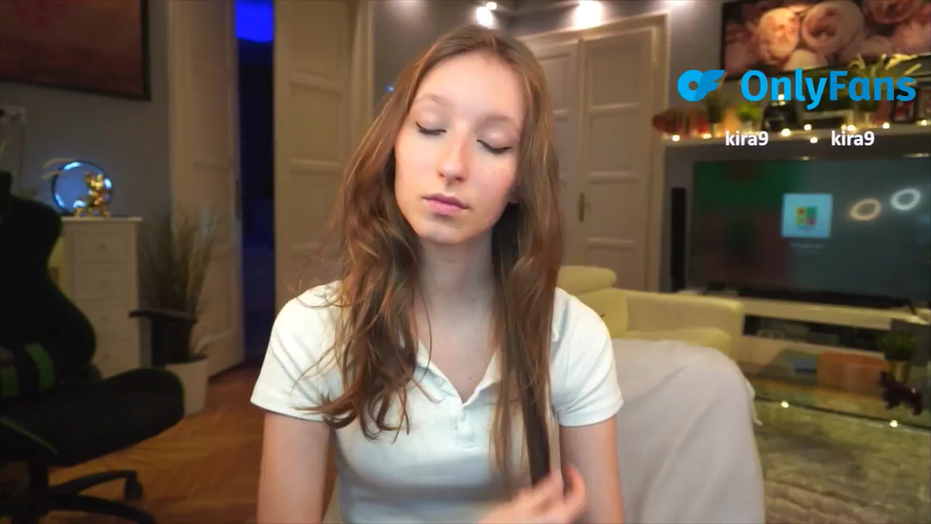 Gallery image thumbnail from Kira9's myfreecams stream on, 09/04/2025, 20:26 image 8 of 20