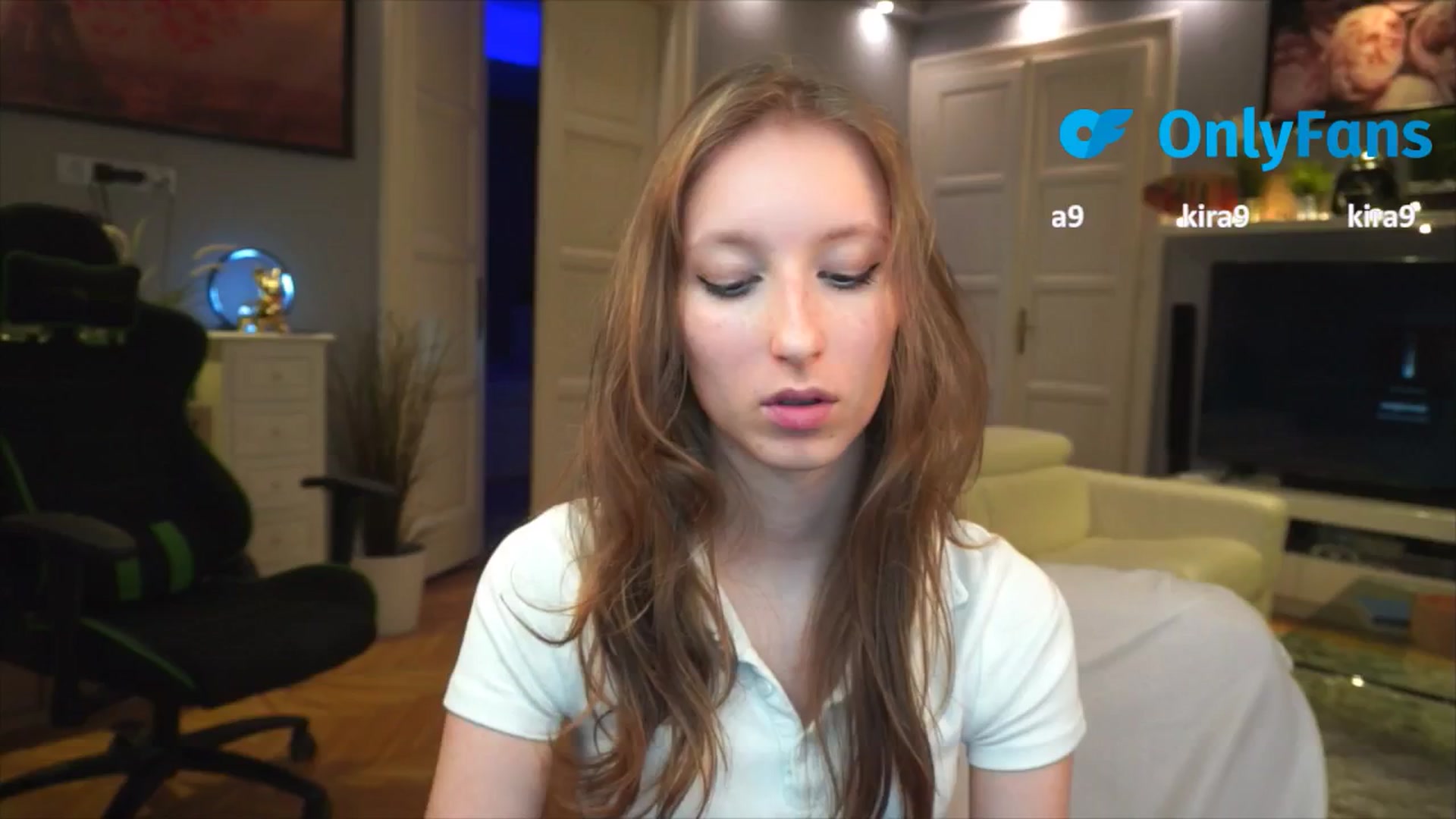 Gallery image thumbnail from Kira9's myfreecams stream on, 09/04/2025, 21:50 image 7 of 20