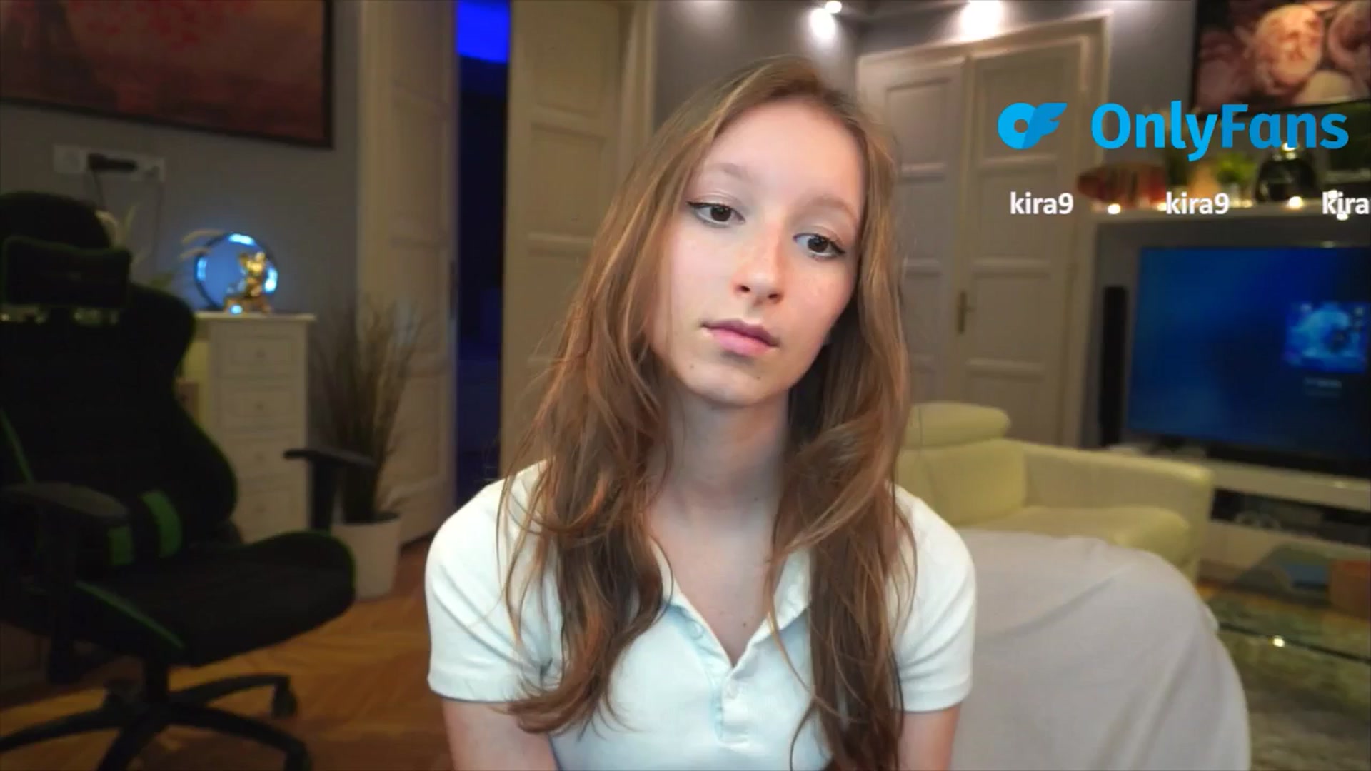 Gallery image thumbnail from Kira9's myfreecams stream on, 09/04/2025, 21:50 image 2 of 20
