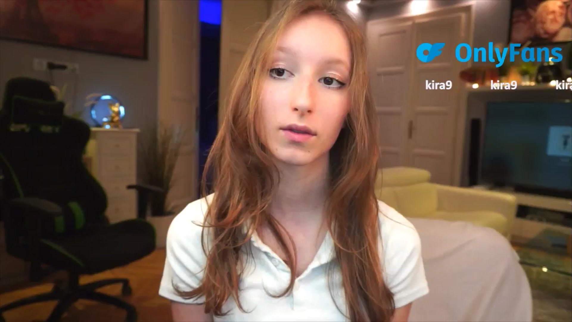 Gallery image thumbnail from Kira9's myfreecams stream on, 09/04/2025, 21:50 image 19 of 20