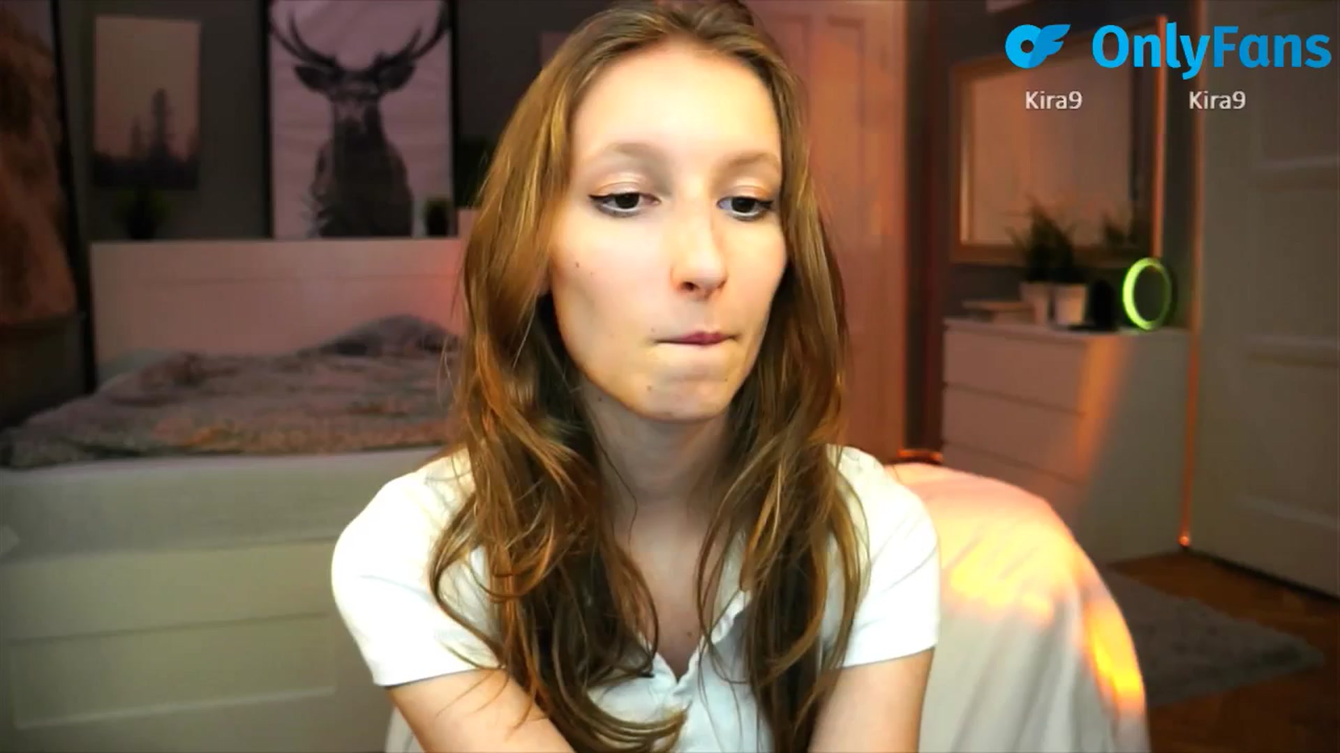Gallery image thumbnail from Kira9's myfreecams stream on, 09/05/2025, 17:39 image 7 of 20