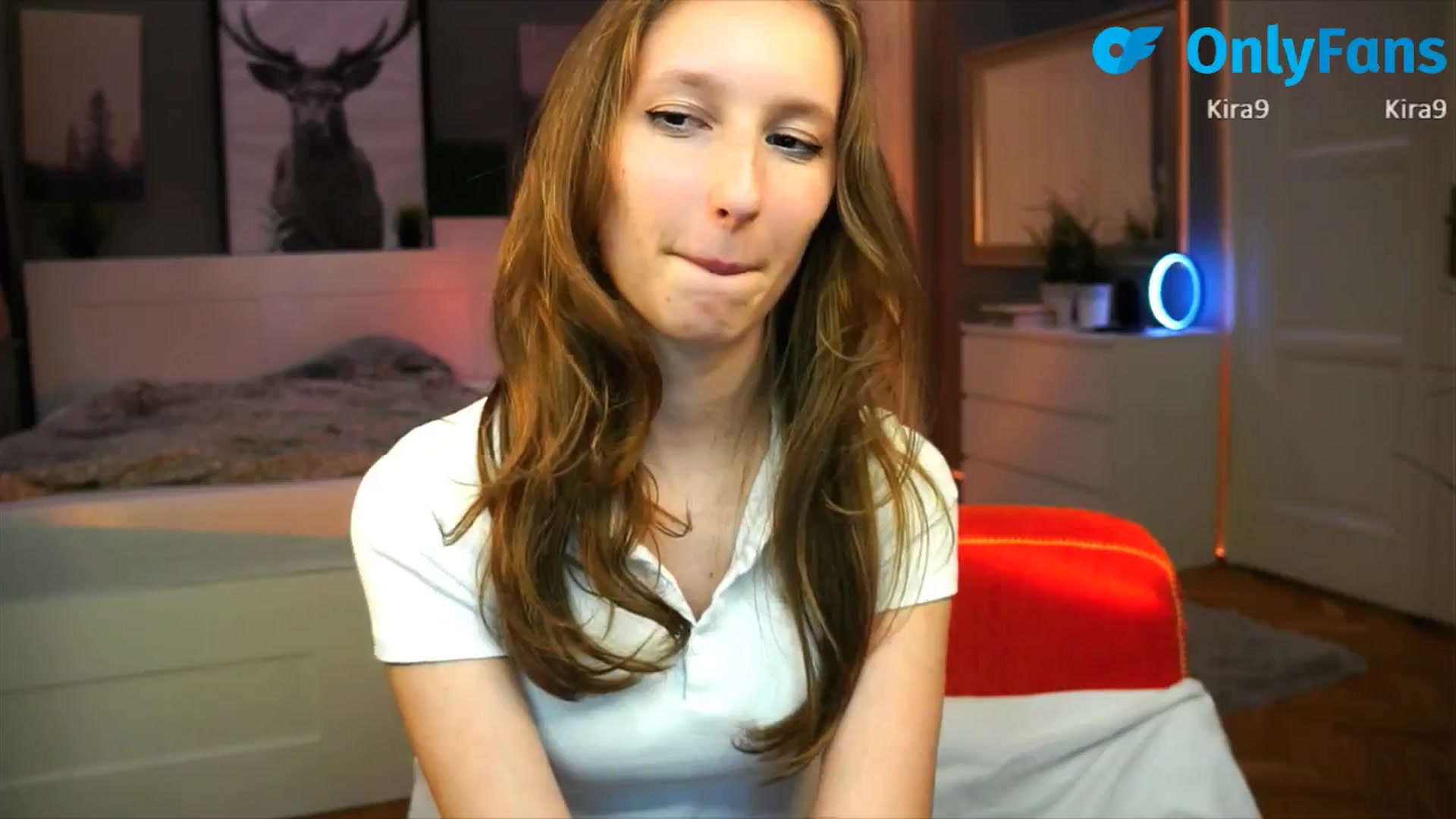 Gallery image thumbnail from Kira9's myfreecams stream on, 09/05/2025, 19:51 image 16 of 20