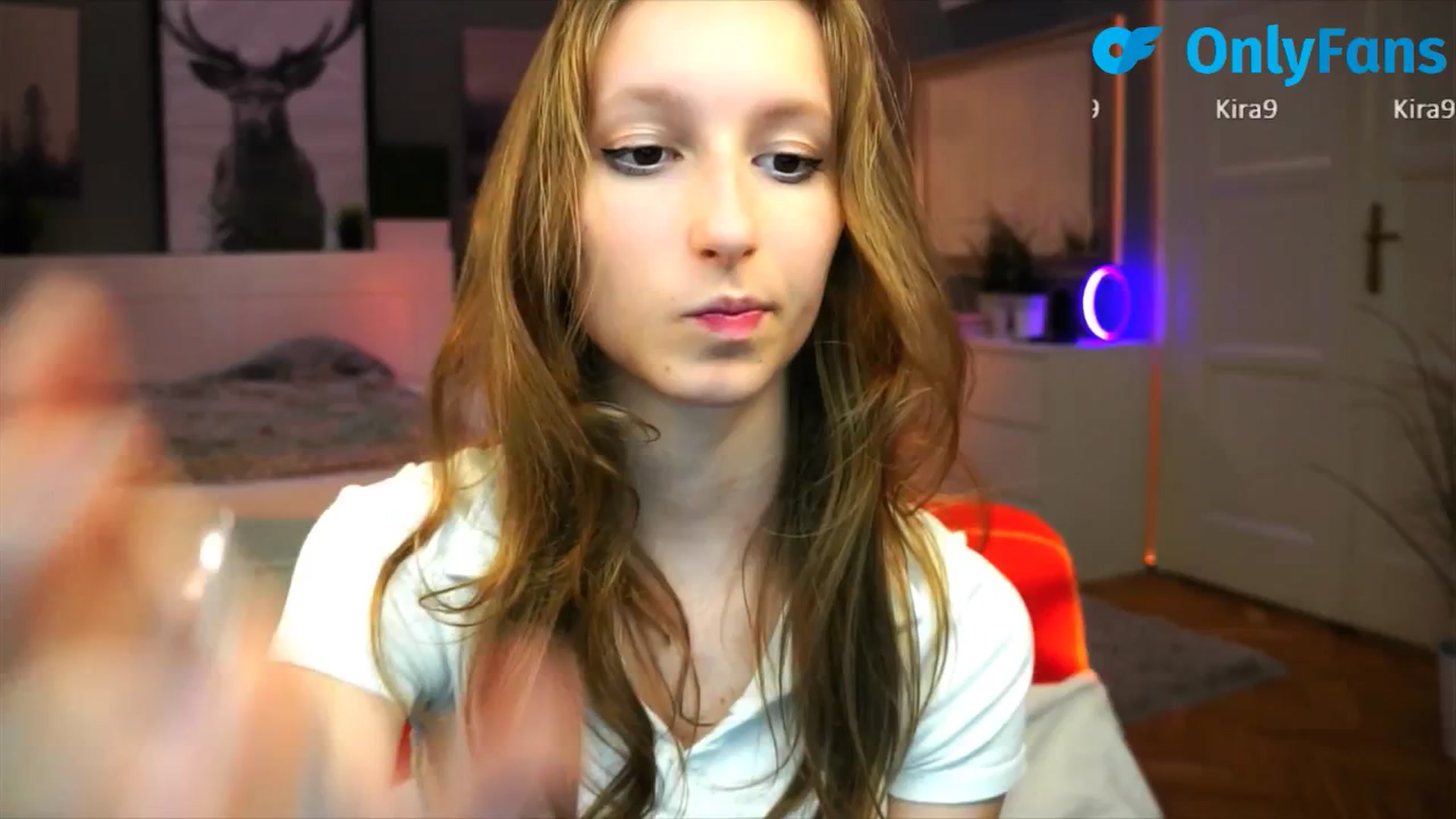 Gallery image thumbnail from Kira9's myfreecams stream on, 09/05/2025, 21:16 image 13 of 20