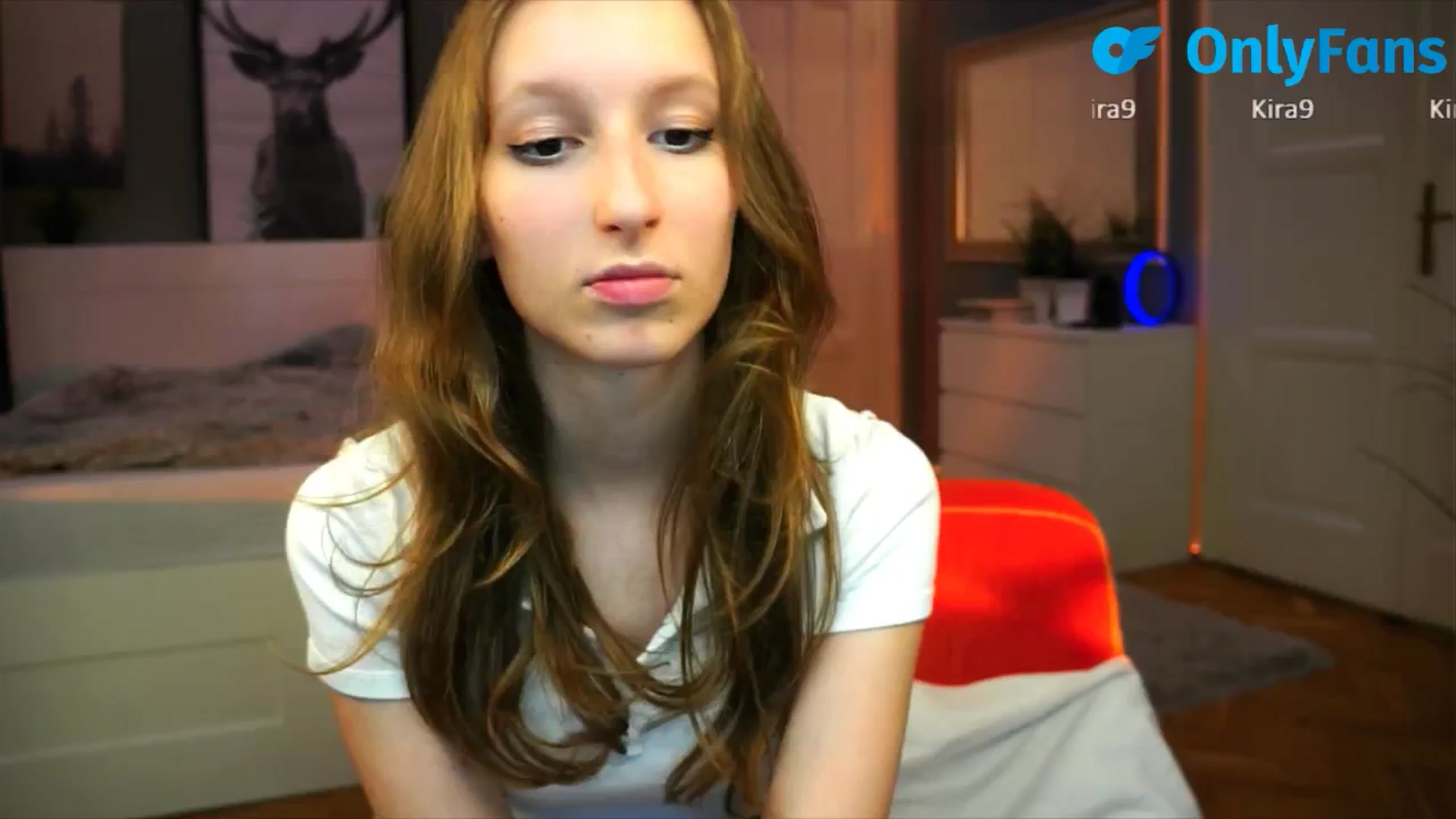 Gallery image thumbnail from Kira9's myfreecams stream on, 09/05/2025, 21:16 image 16 of 20