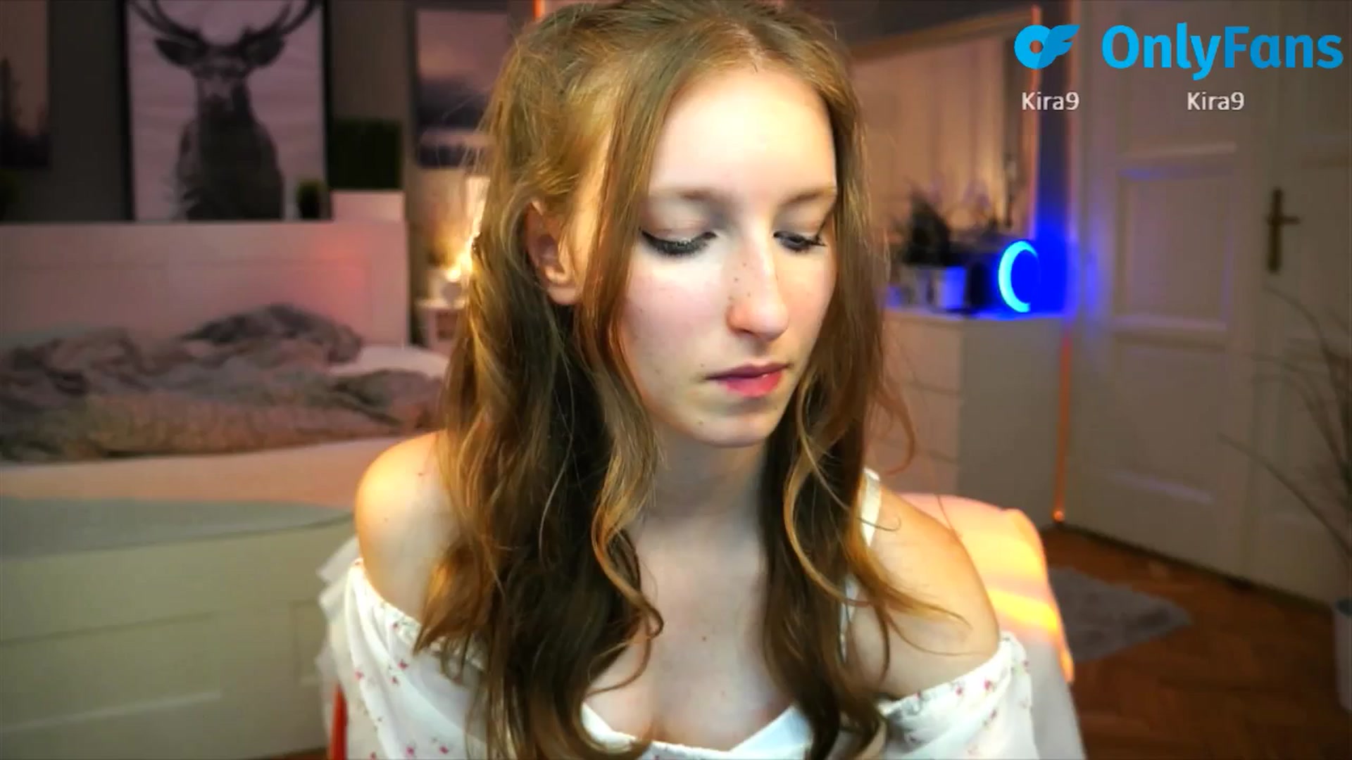 Gallery image thumbnail from Kira9's myfreecams stream on, 09/06/2025, 18:44 image 8 of 20