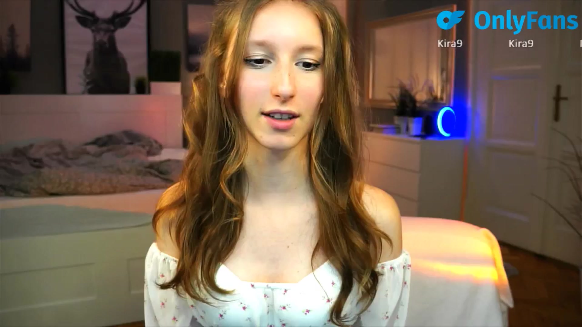 Gallery image thumbnail from Kira9's myfreecams stream on, 09/06/2025, 18:44 image 10 of 20