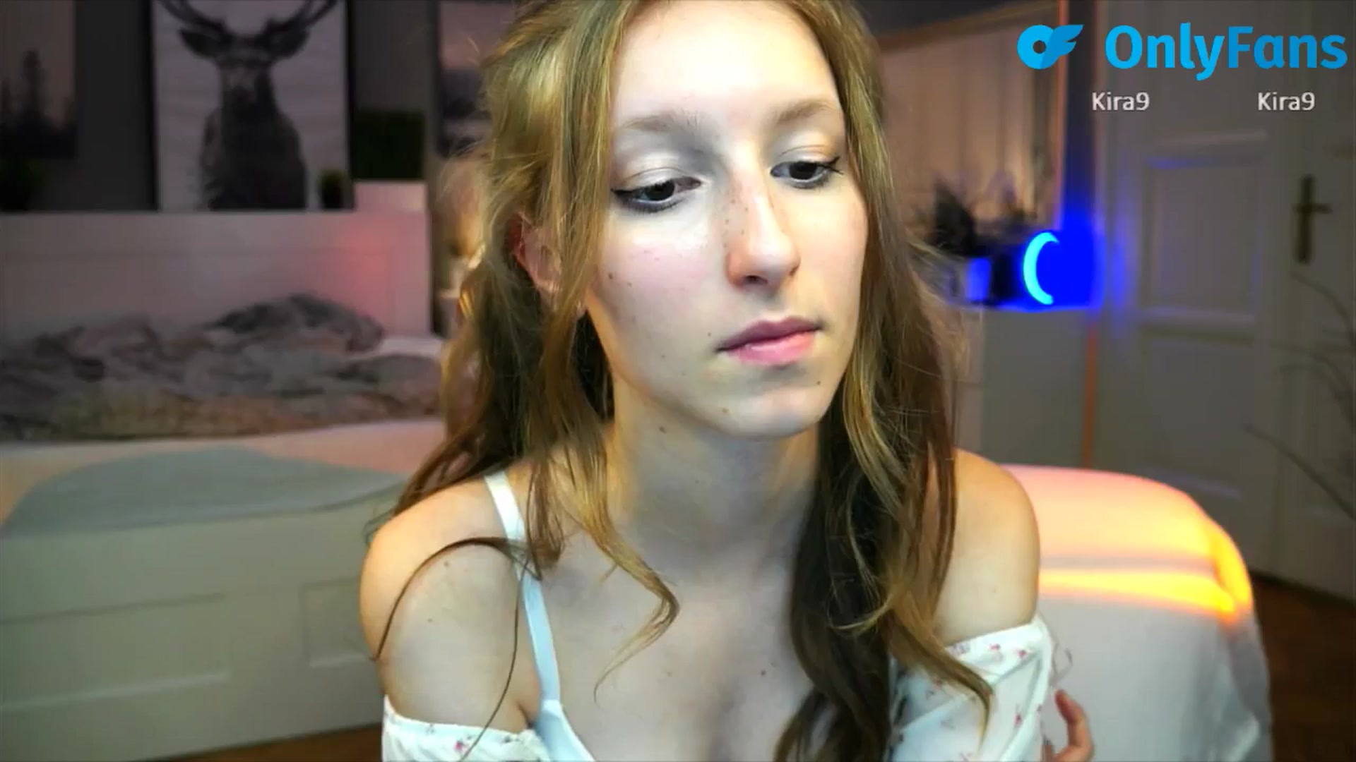 Gallery image thumbnail from Kira9's myfreecams stream on, 09/06/2025, 21:03 image 7 of 20