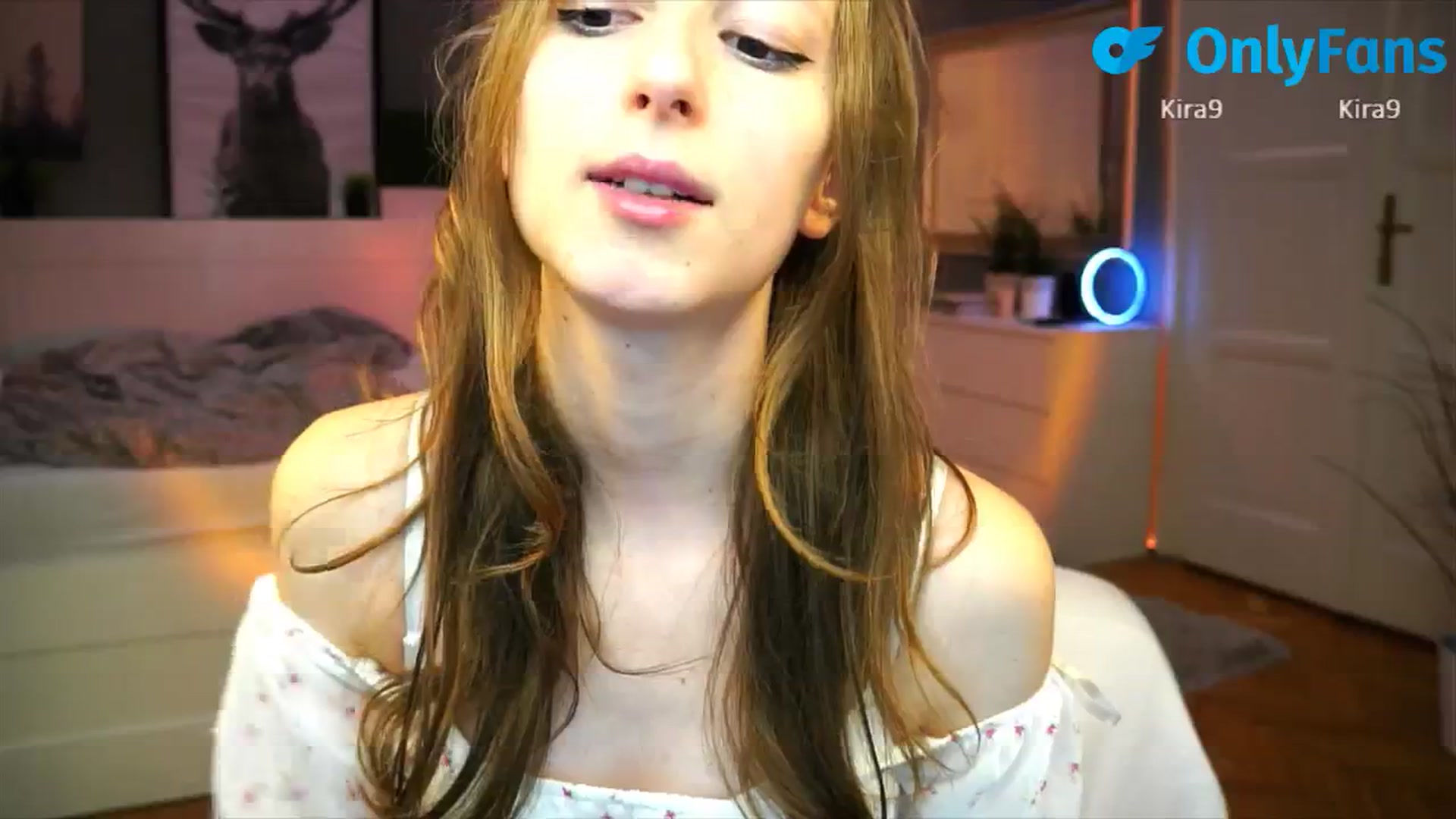 Gallery image thumbnail from Kira9's myfreecams stream on, 09/07/2025, 19:28 image 9 of 20