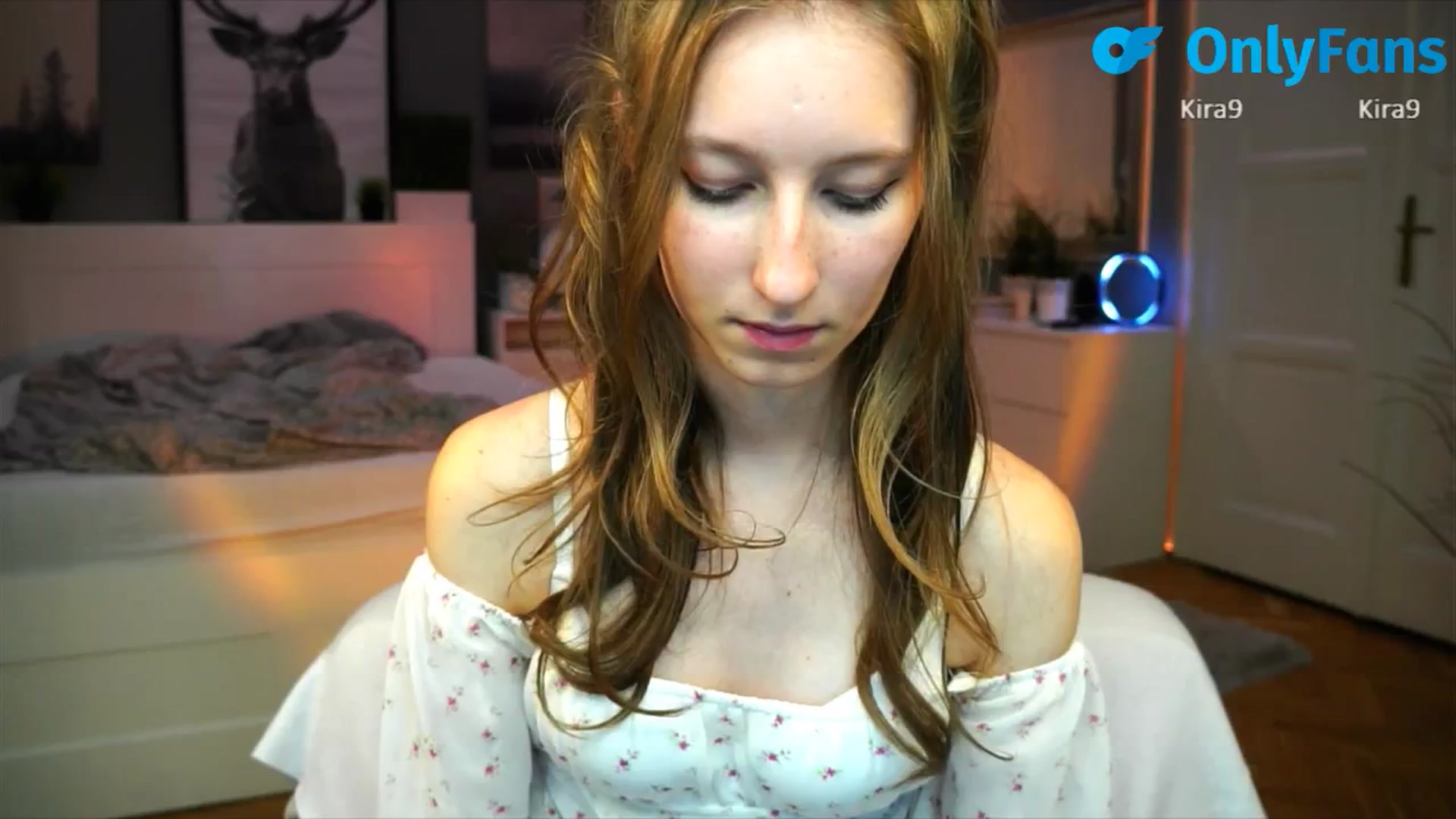 Gallery image thumbnail from Kira9's myfreecams stream on, 09/07/2025, 20:50 image 5 of 20