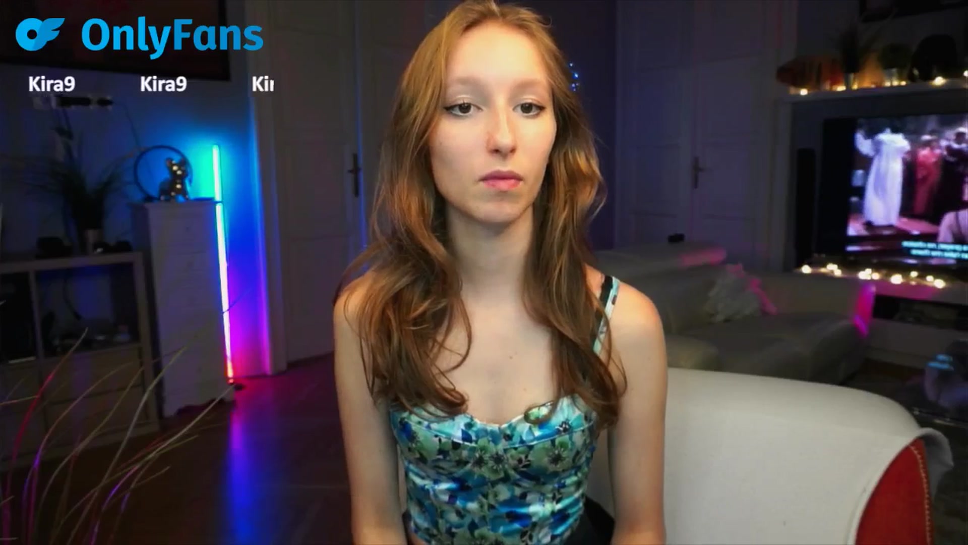 Gallery image thumbnail from Kira9's myfreecams stream on, 09/17/2025, 16:48 image 14 of 20