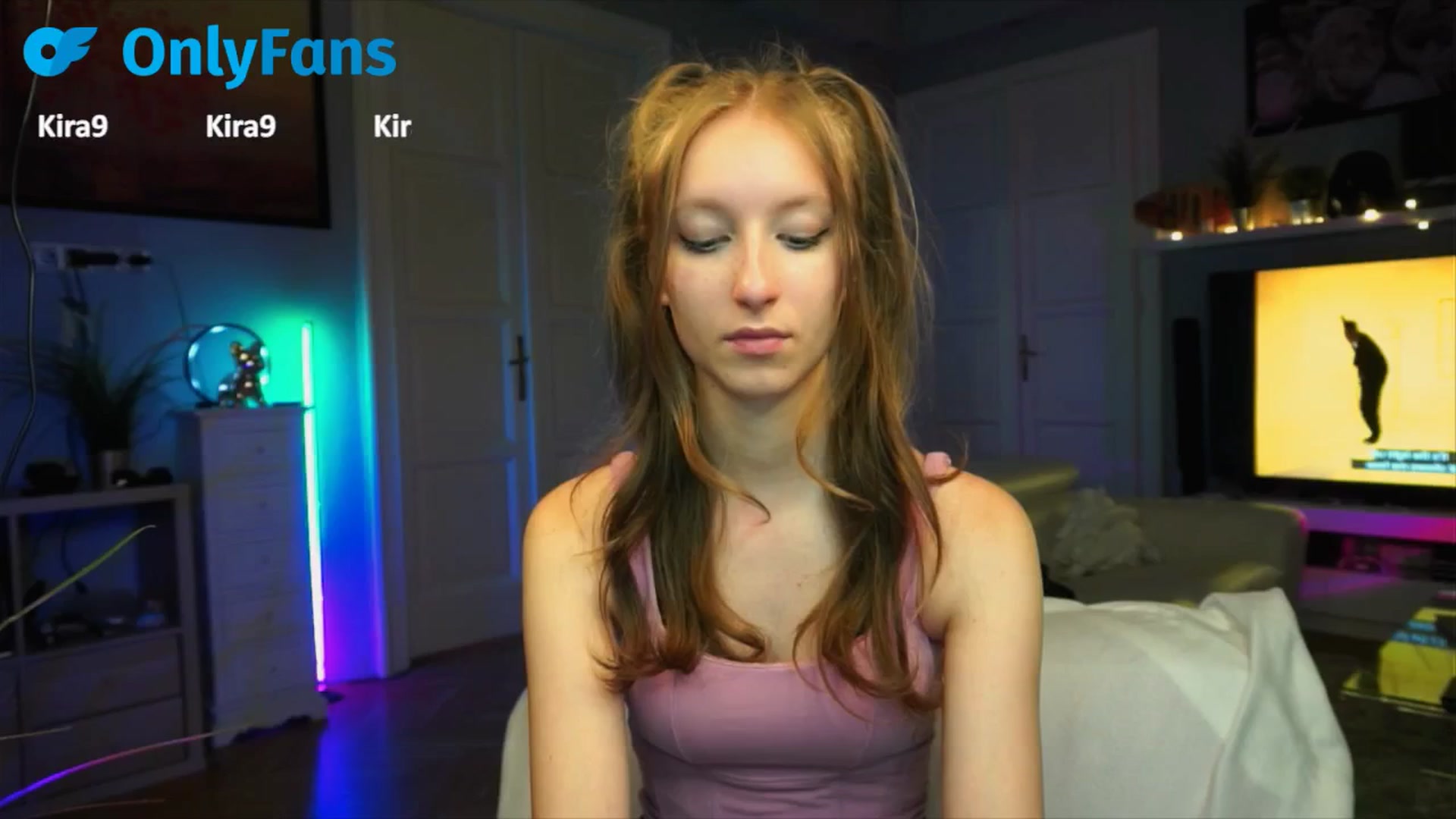 Gallery image thumbnail from Kira9's myfreecams stream on, 09/18/2025, 17:50 image 1 of 20